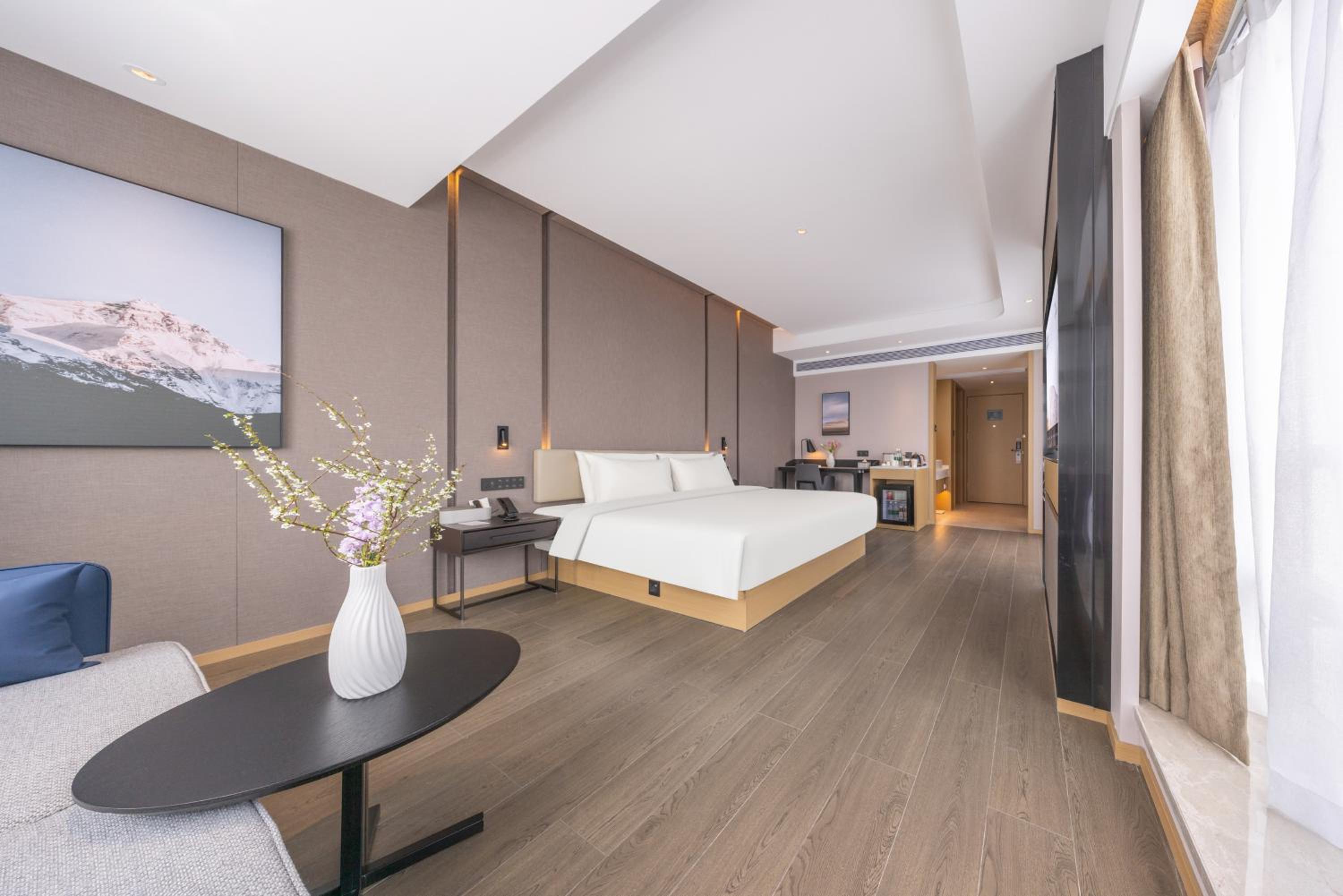 Jimu Double Room with City View photo 3