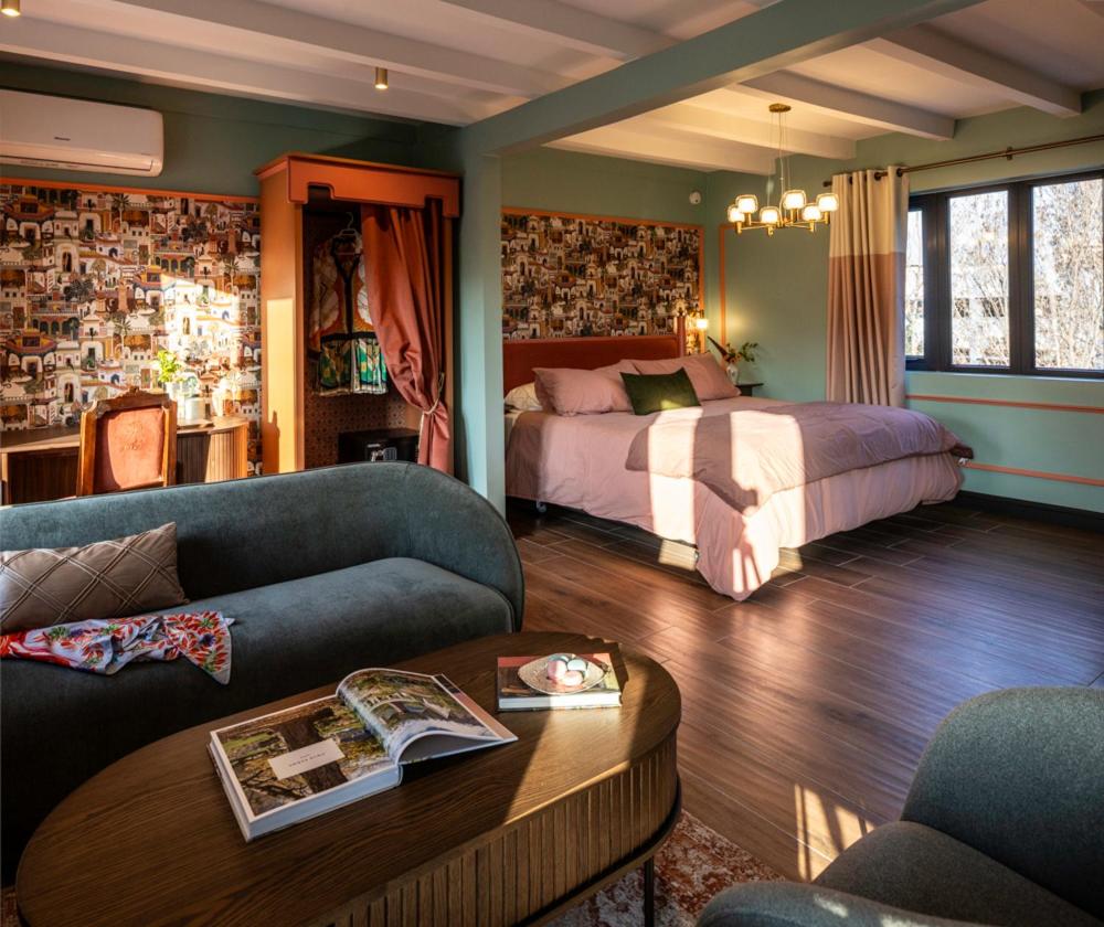 Deluxe Double Room with Balcony photo 3