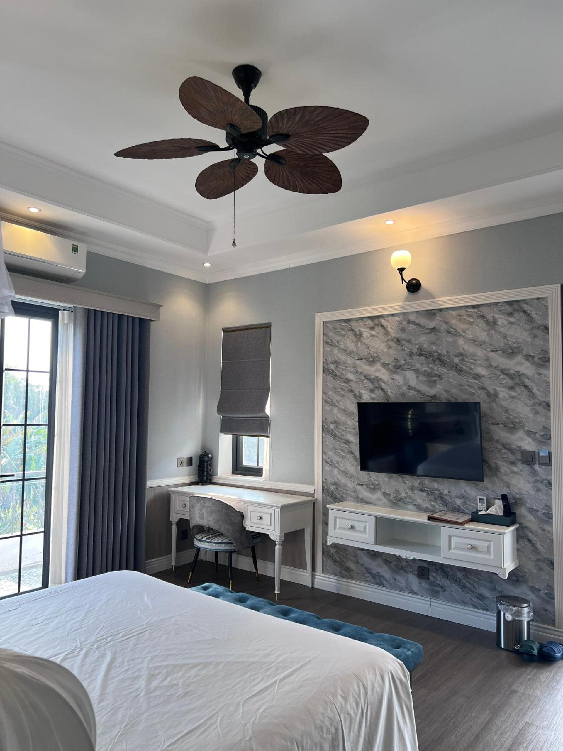 Standard Queen Room photo 2