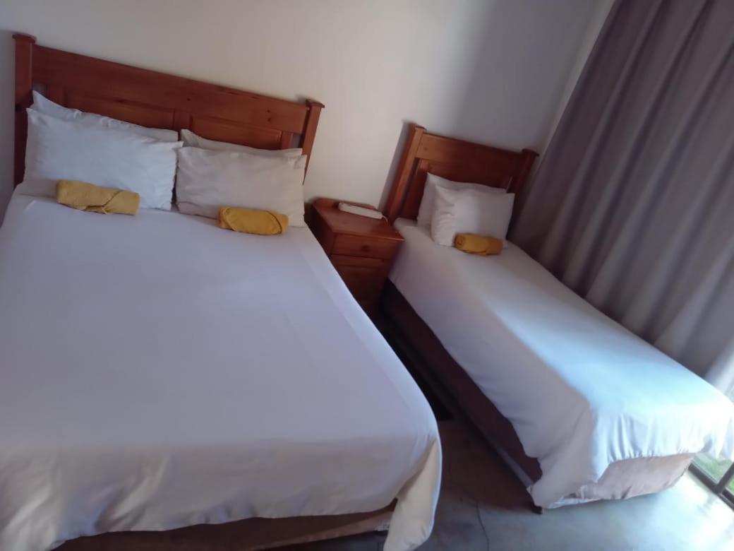 Basic Triple Room photo 1