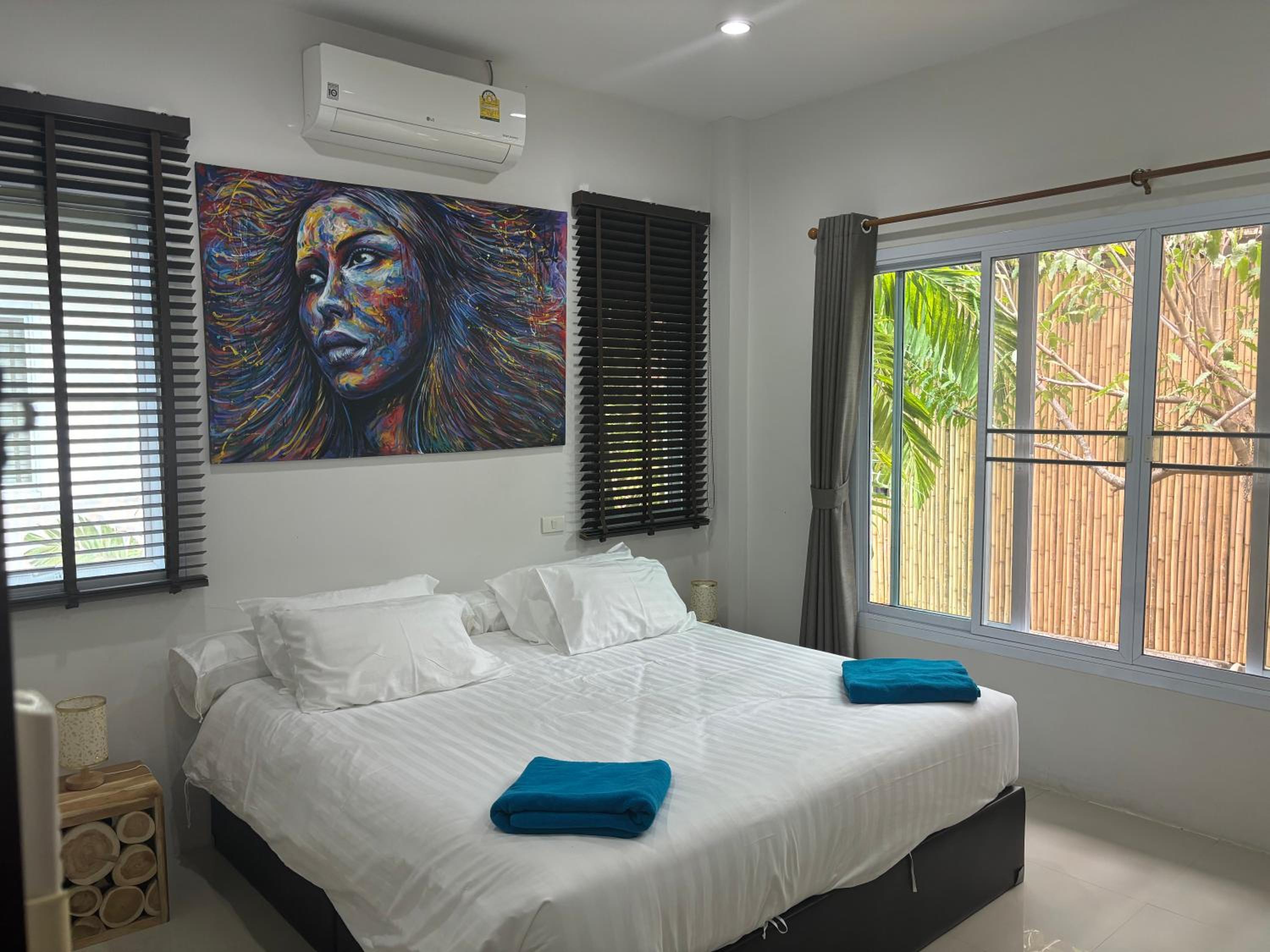 Two-Bedroom Villa - Photo 3