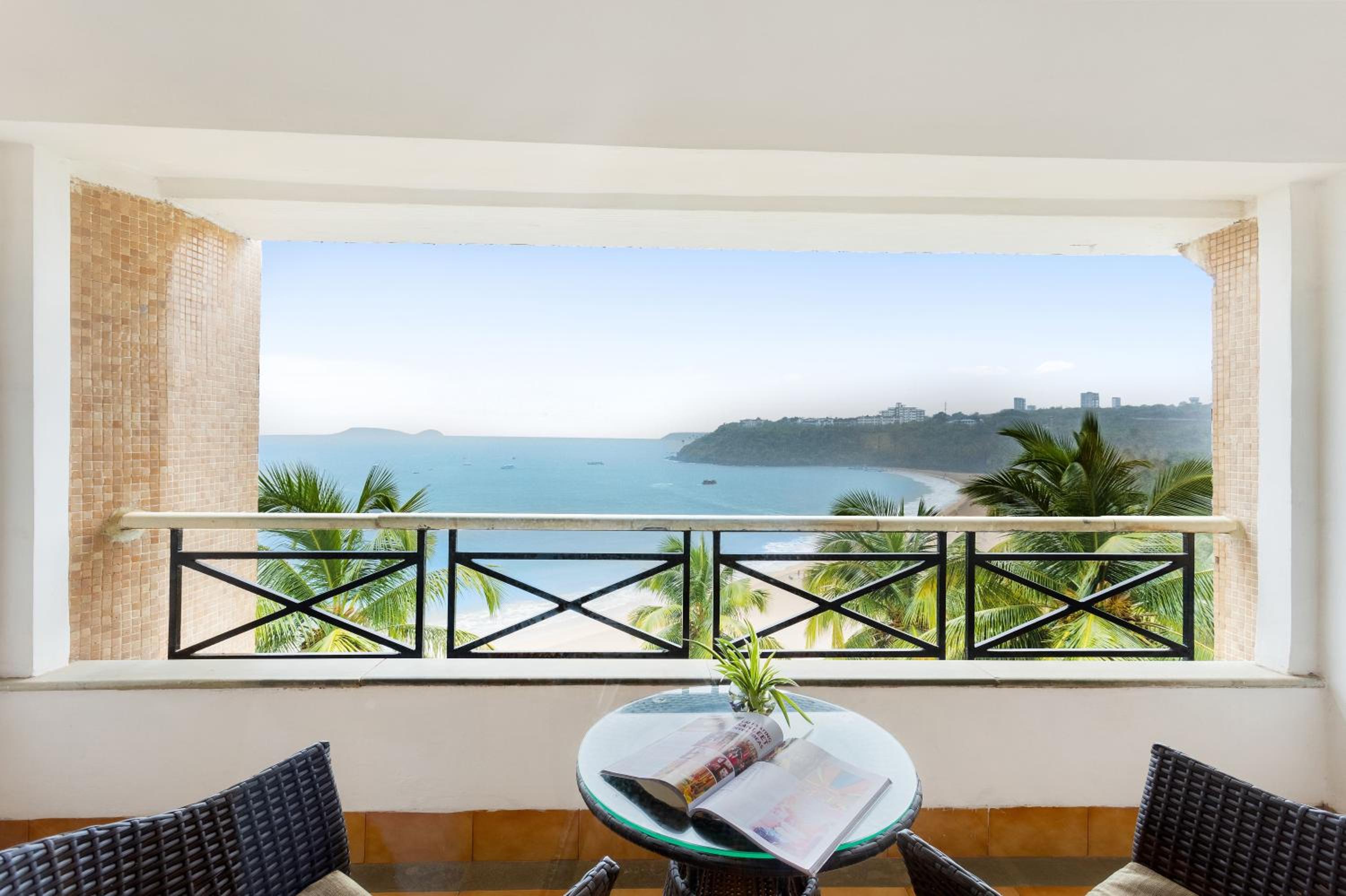 Deluxe Double or Twin Room with Sea View - 15% Discount on Food & Beverages (Not Applicable on Room Service) - Photo 11
