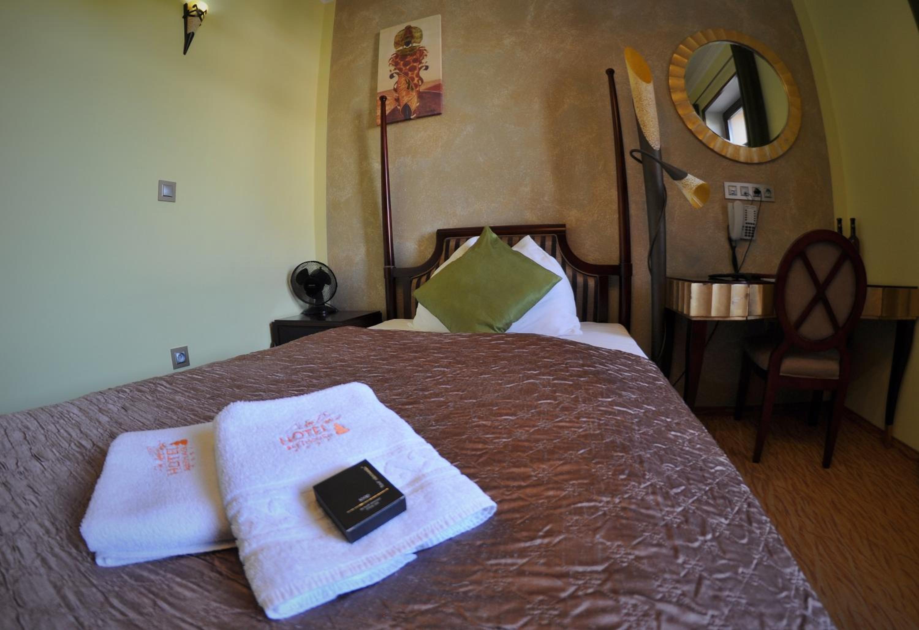 Single Room photo 3