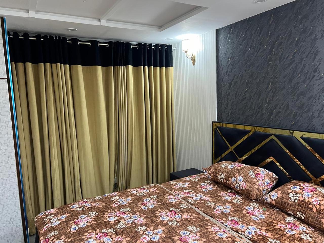 Deluxe One-Bedroom Apartment with Garden View