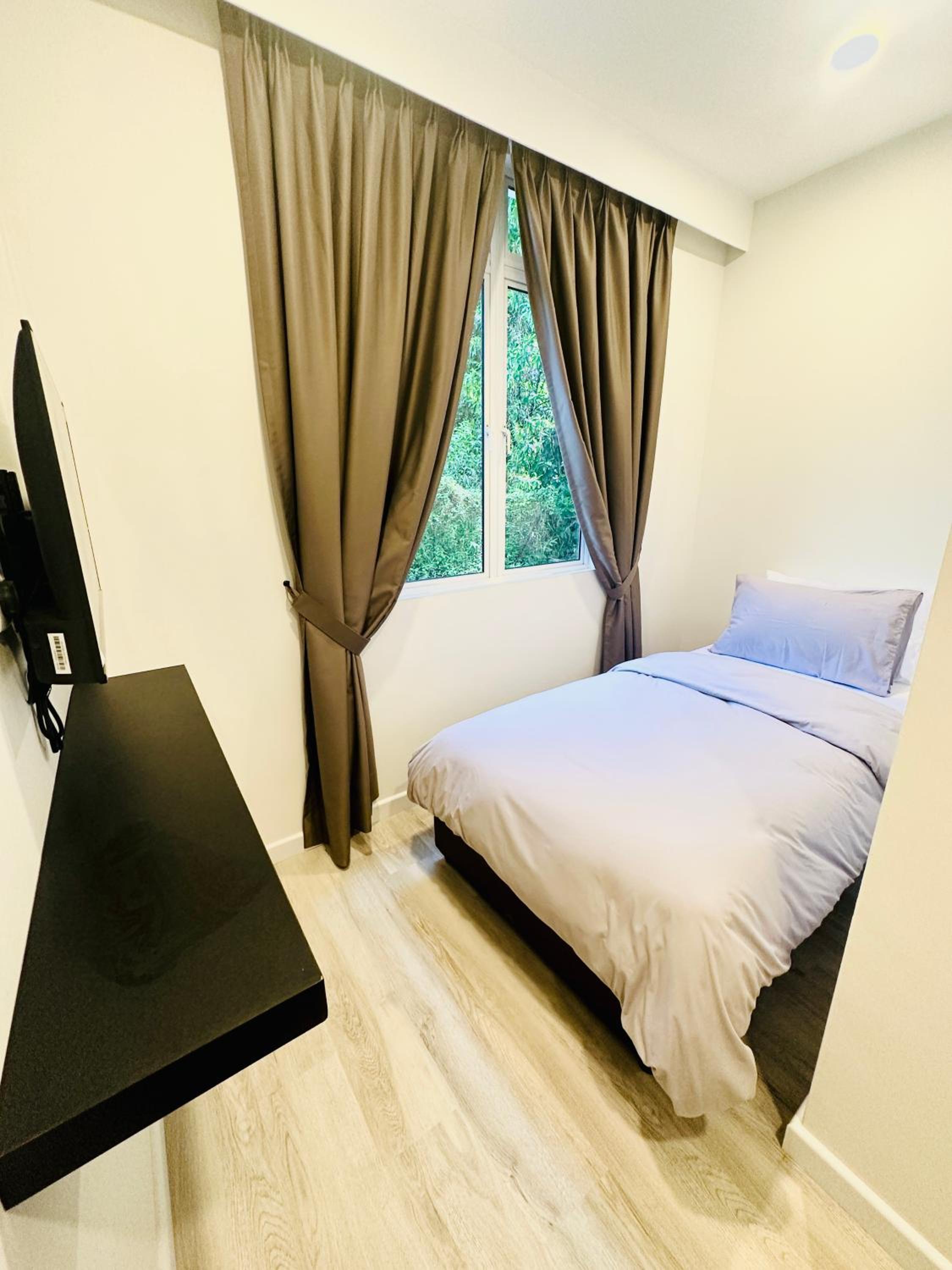 Single Room with Bathroom photo 1