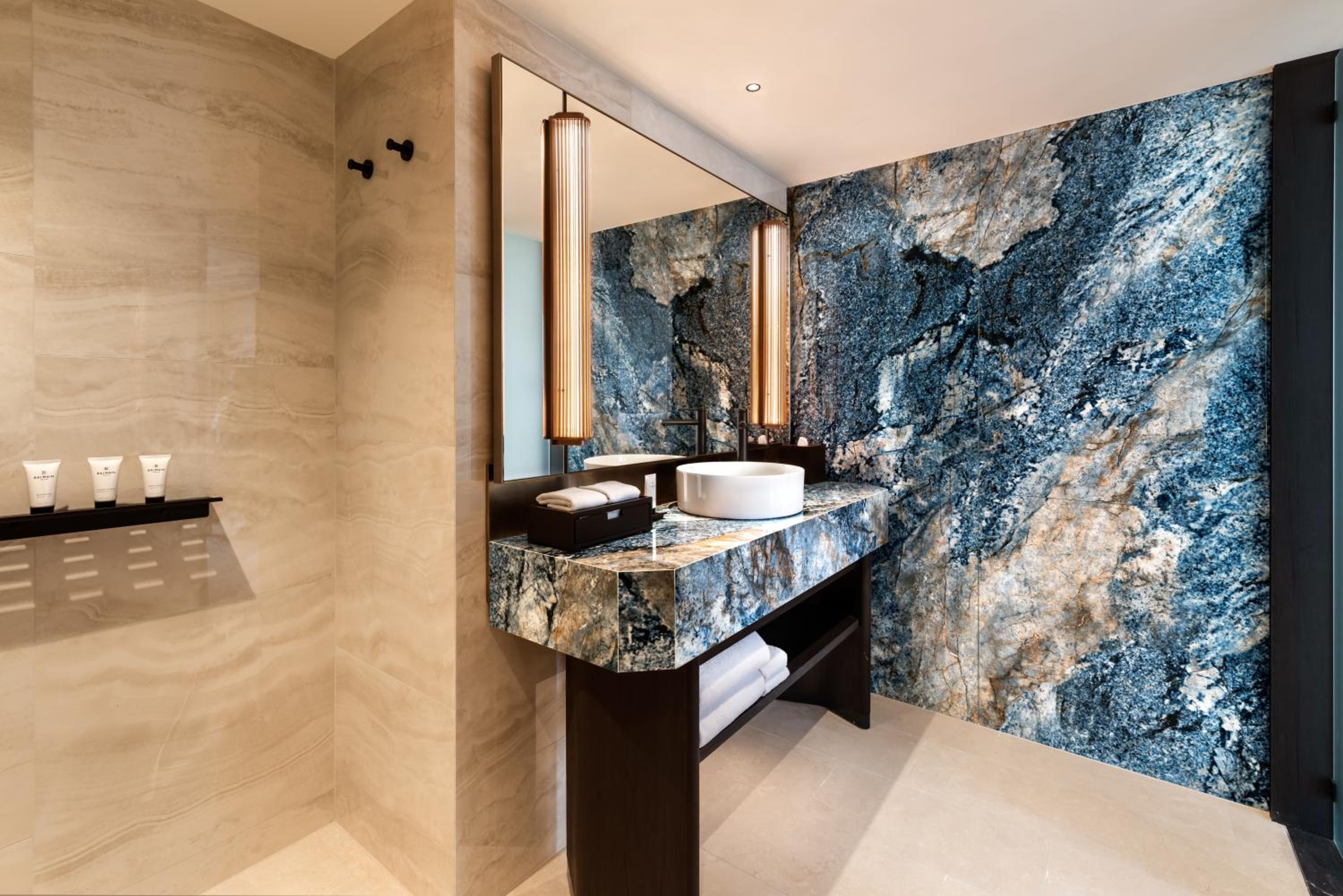 Riverview Suite - Photo 6