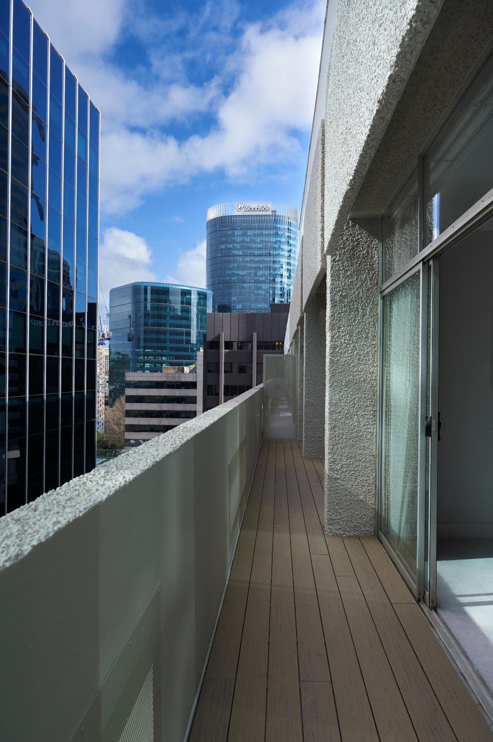 Premier King Suite - Photo 4