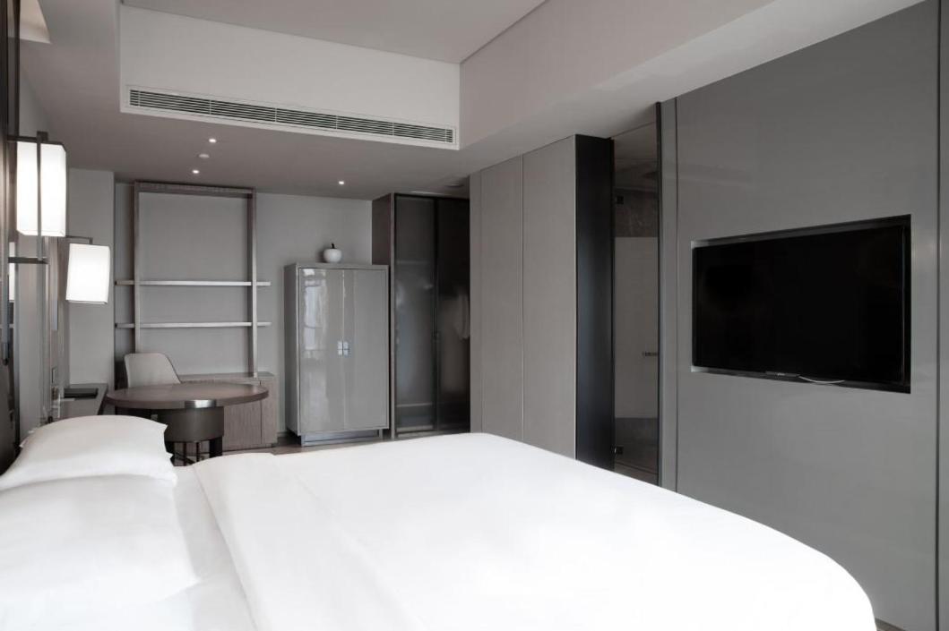Deluxe Double Room with City View