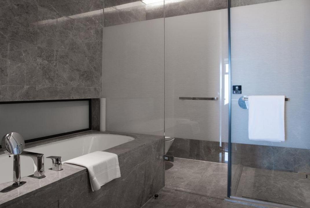 Exclusive Double Room with Mountain View