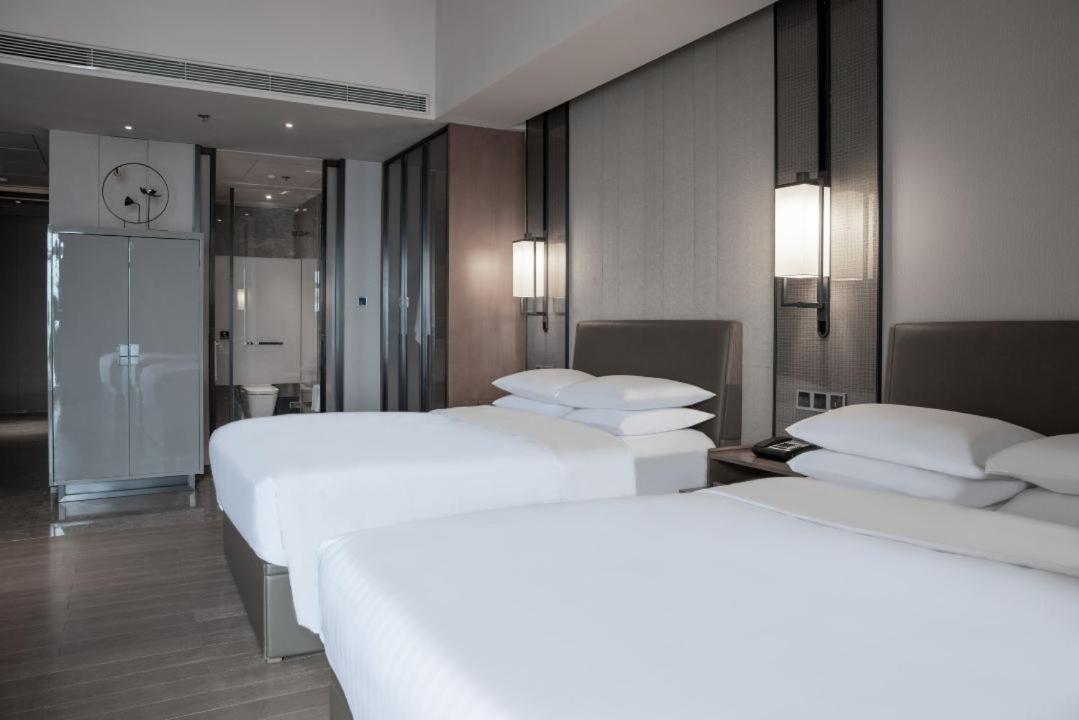 Deluxe Twin Room with Mountain View