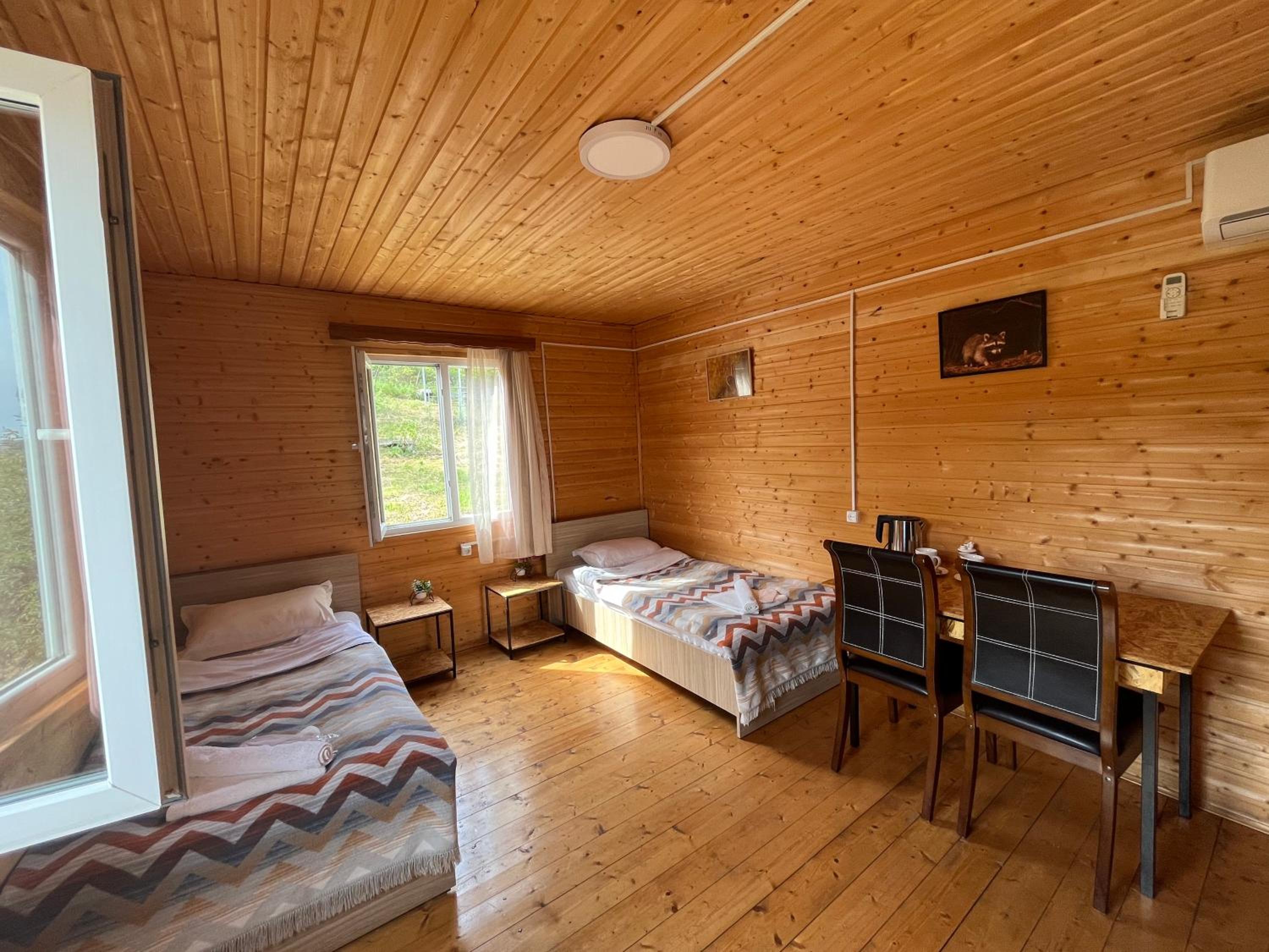 One-Bedroom House photo 1