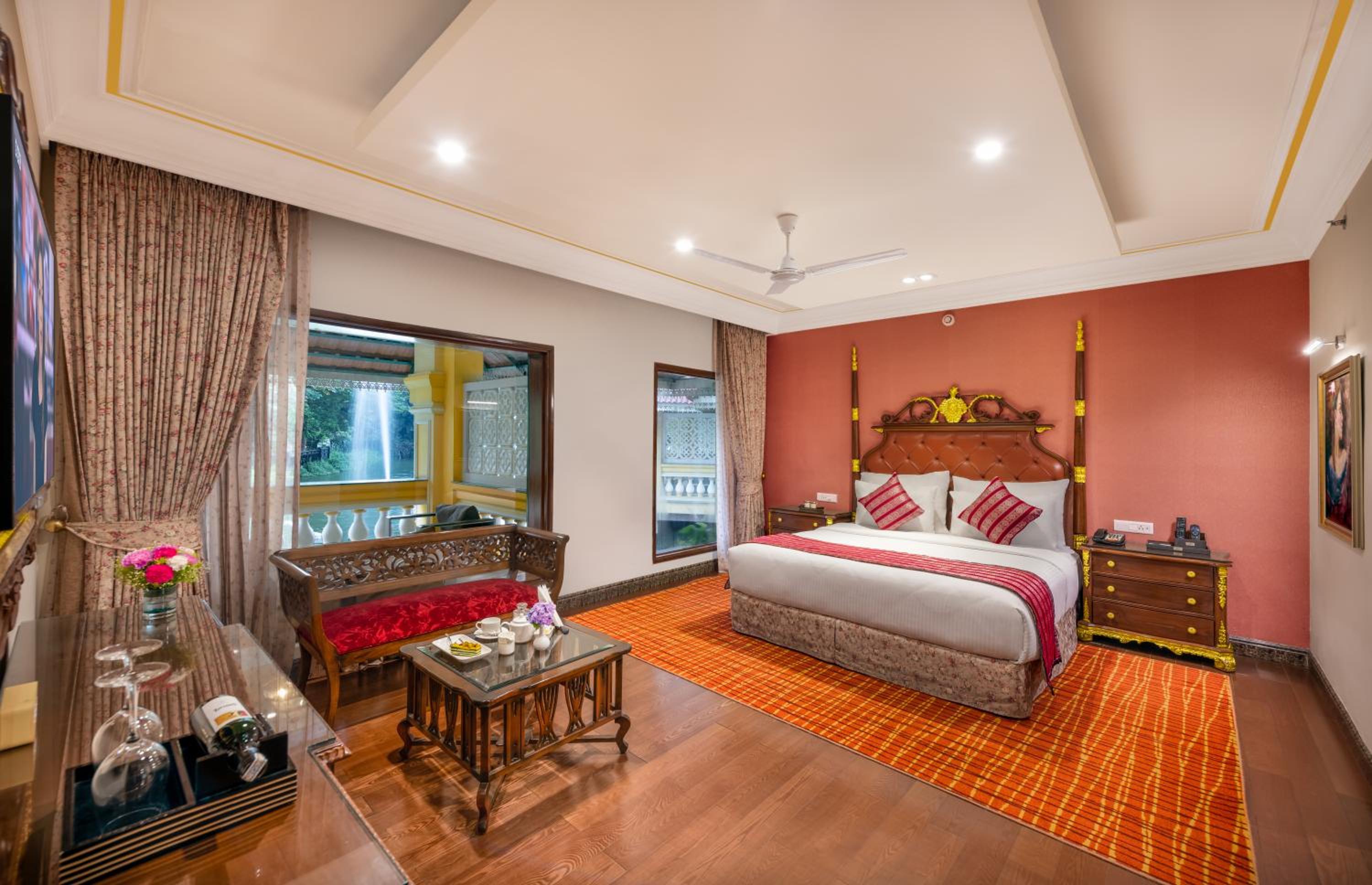 Deluxe Suite - 10% Discount on Foods & Soft Beverages* | 15% Discounts on Laundry Services* | INR 500 spa credit during your stay on selective Massage services. TnC Apply.* | Free Mini-bar - 2 cans of soft Beverages (Once on Arrival) - Photo 2