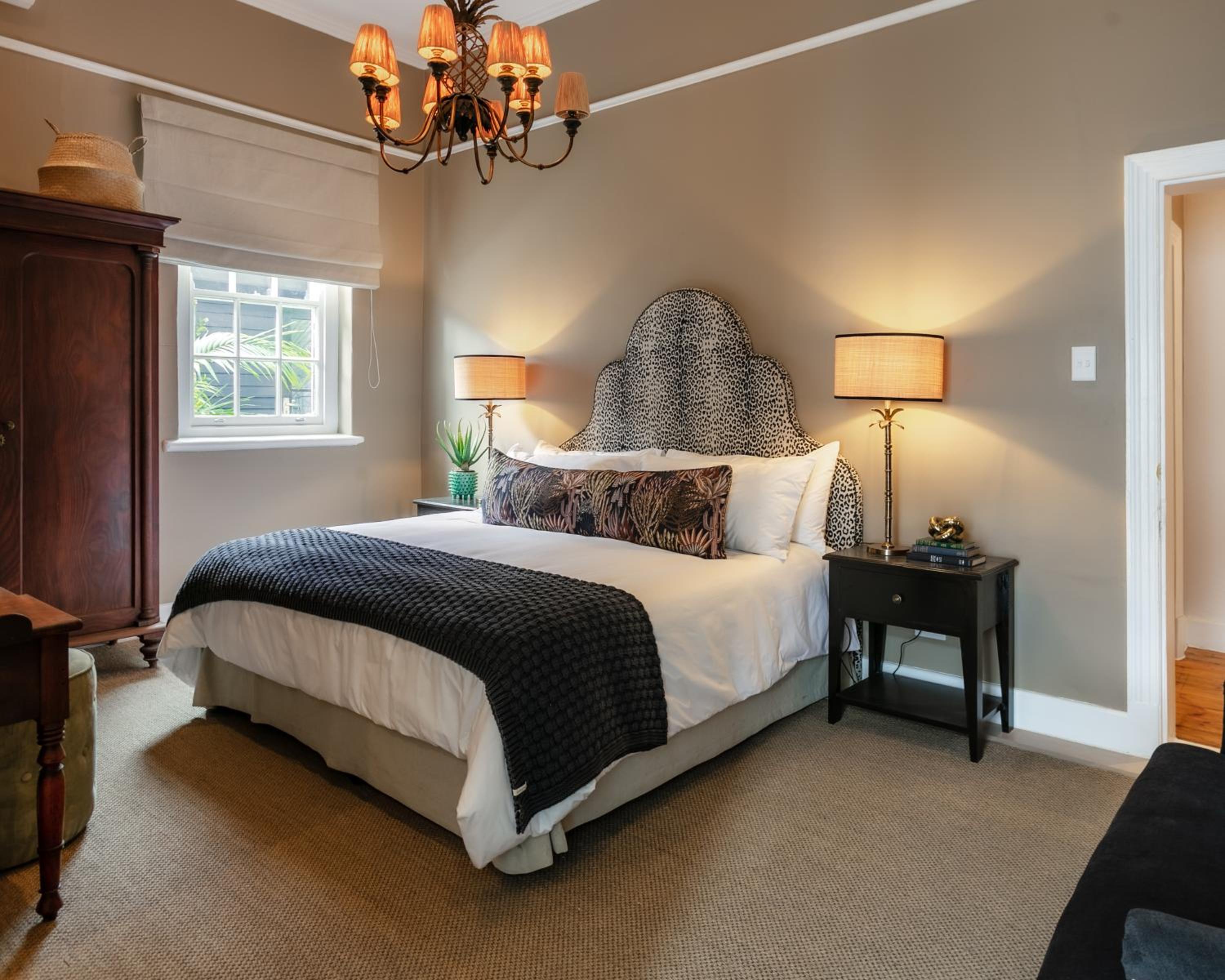 Premier Queen Room - Photo 1
