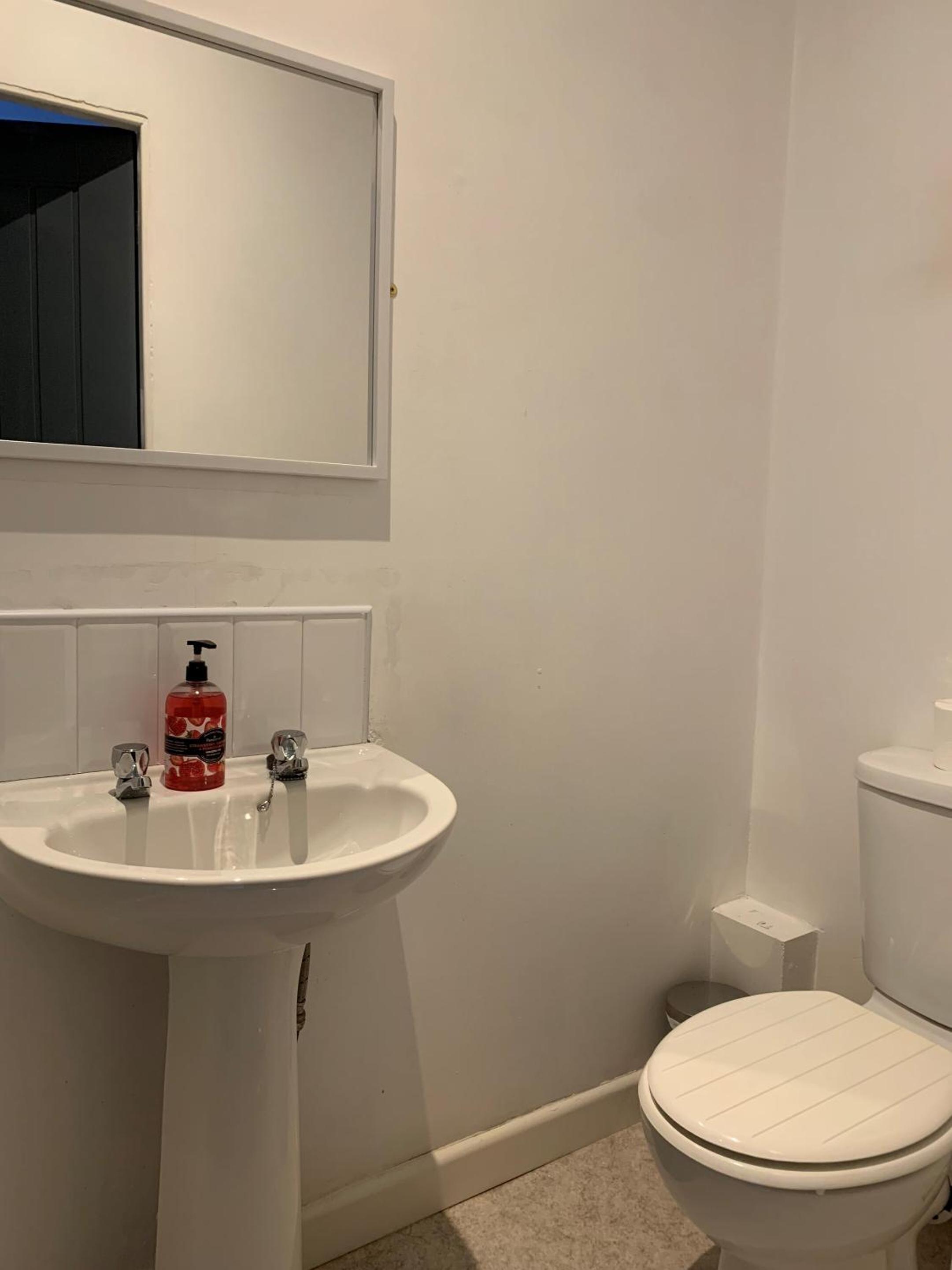 Standard King Room - Photo 2