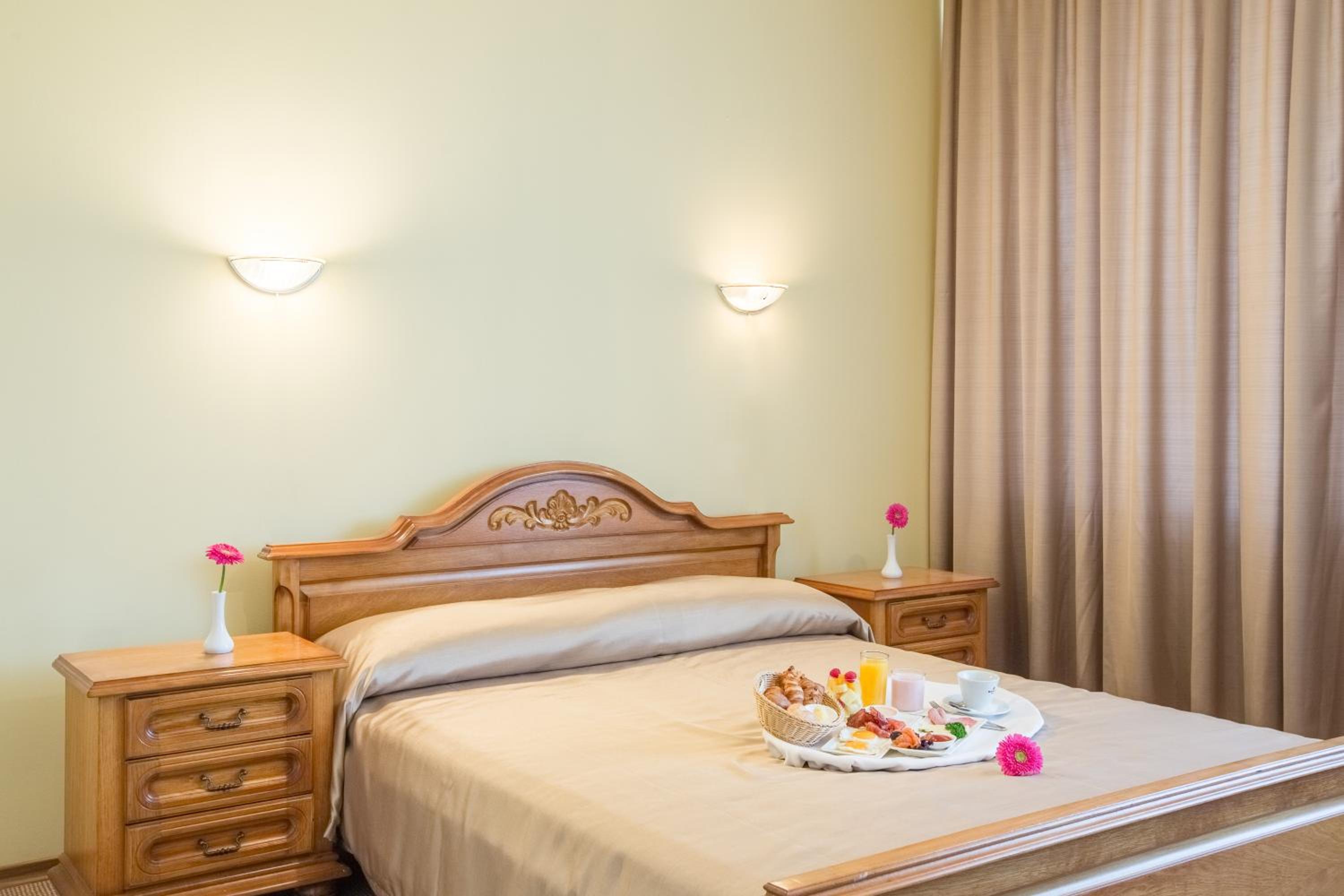 Deluxe Room with spa access photo 1