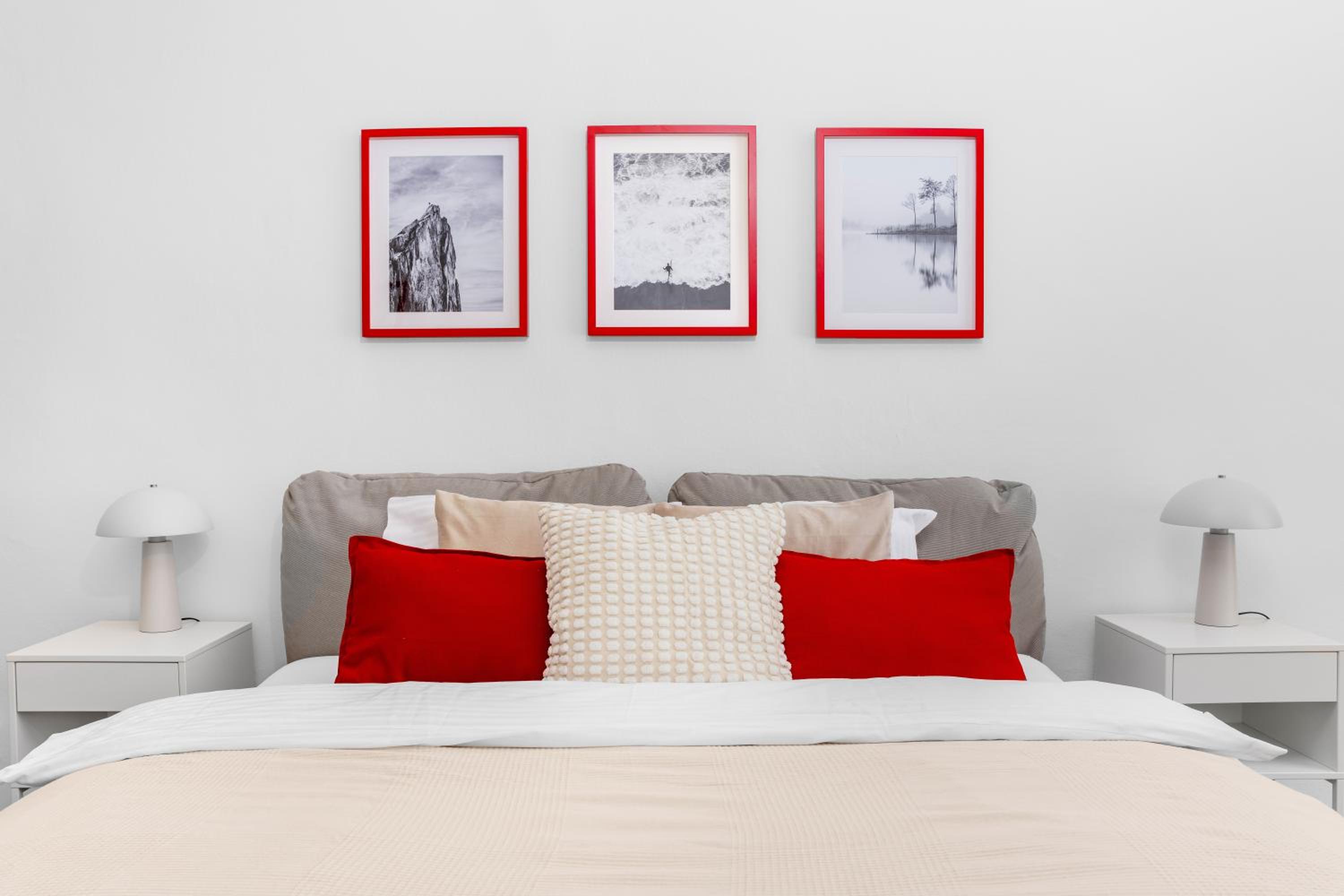 Deluxe Apartment