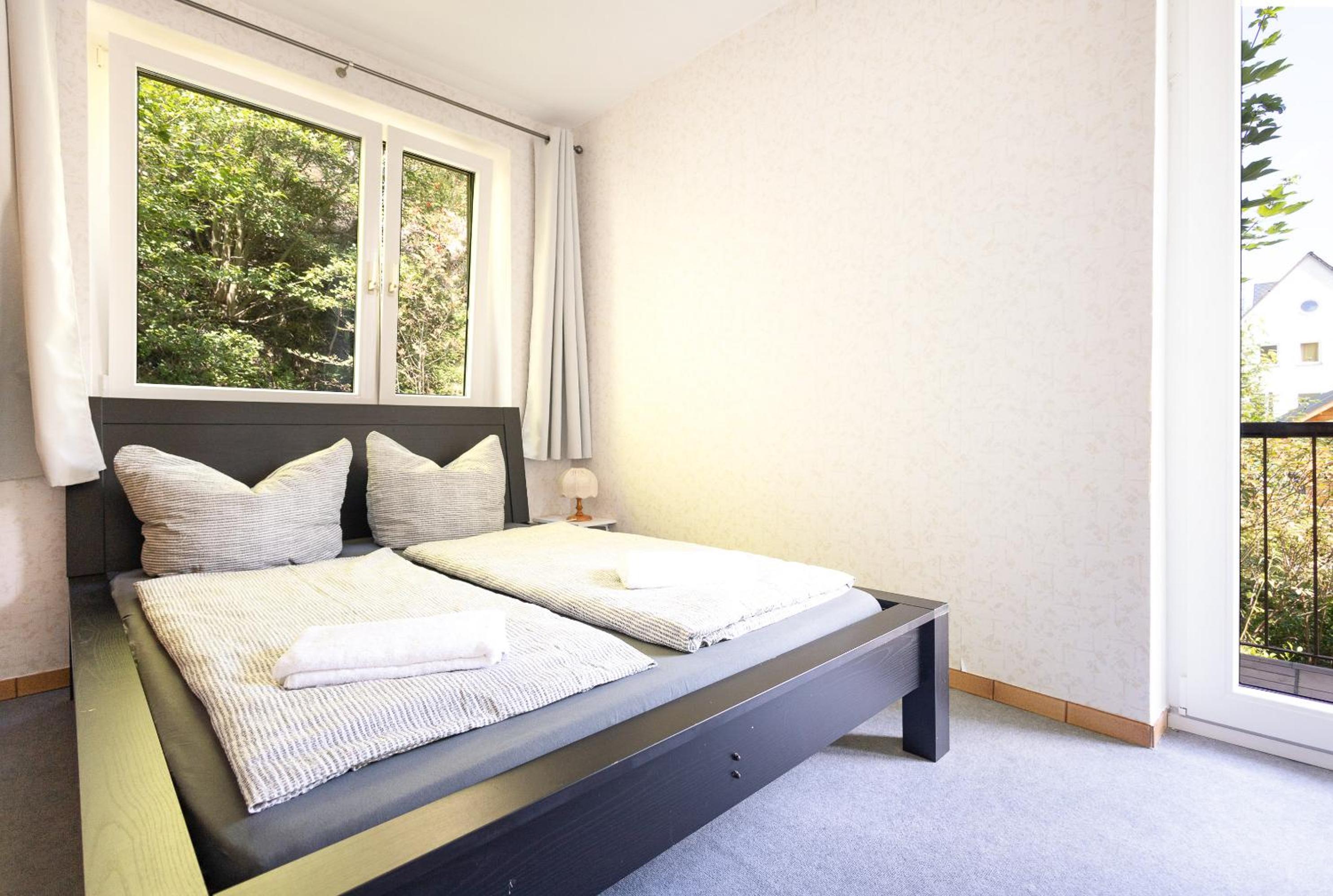 Apartment with Balcony photo 1