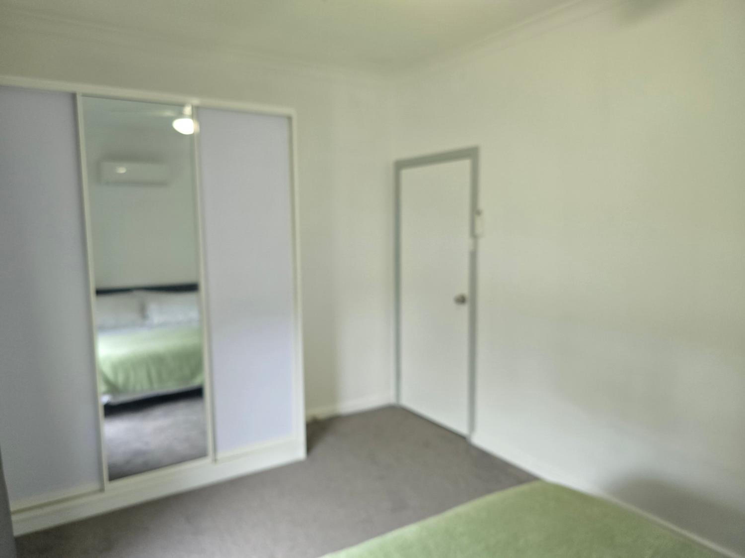 Standard Queen Room photo 1