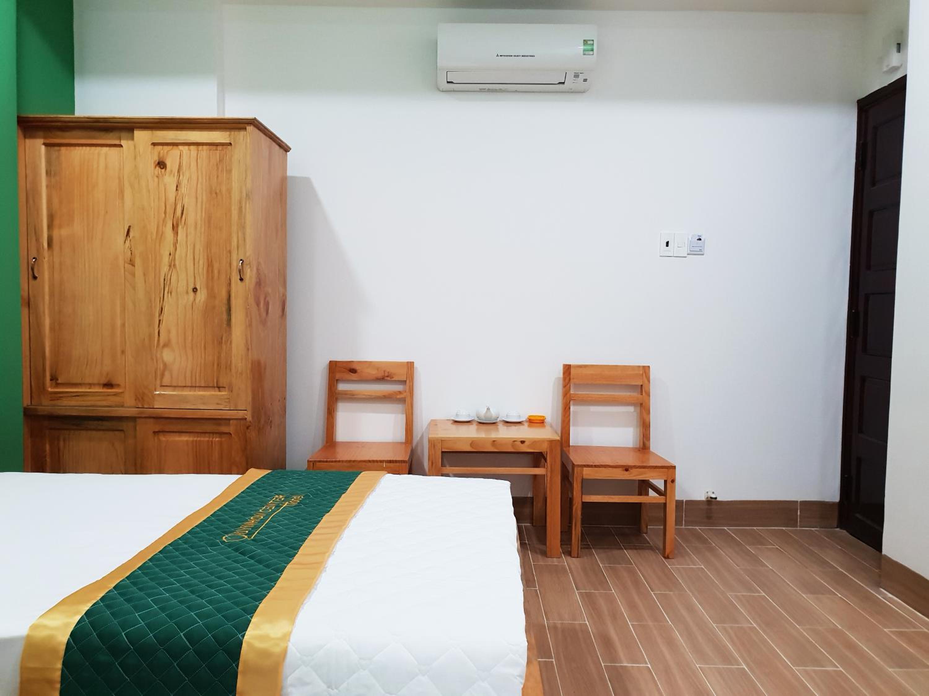 Standard Twin Room - Photo 7