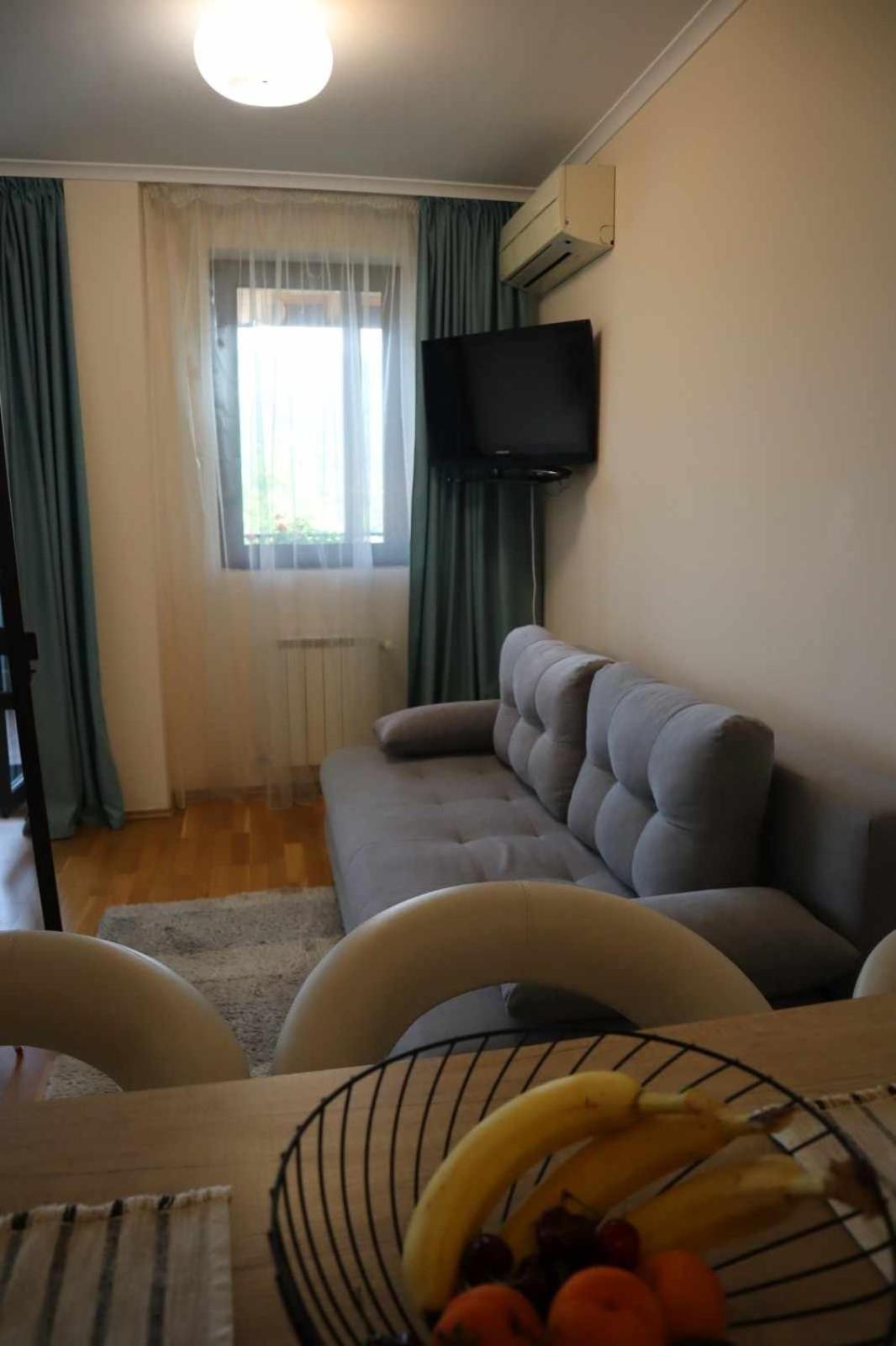 Studio Apartment - Photo 21