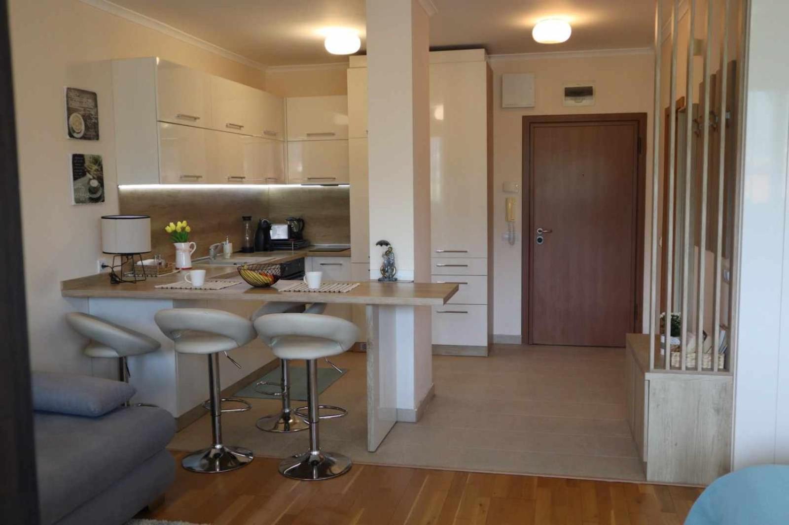 Studio Apartment - Photo 17