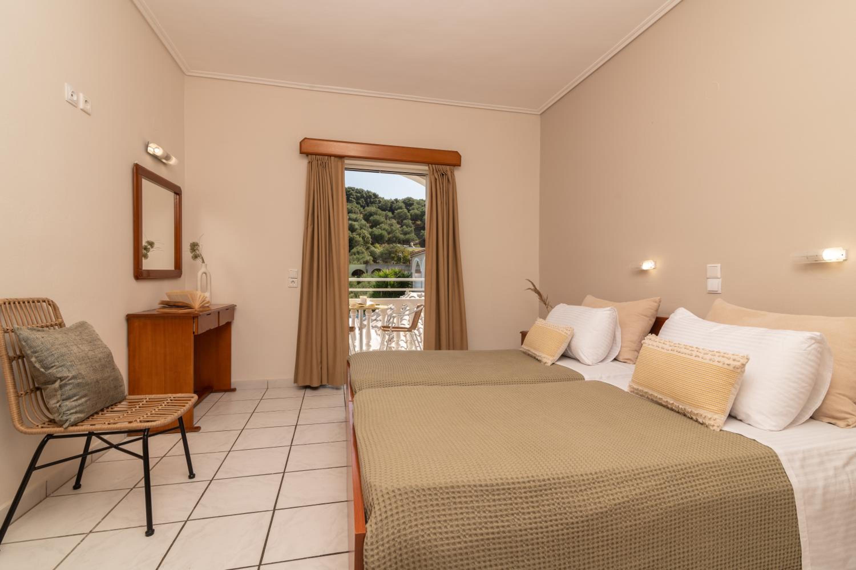 Double Room With Private Bathroom