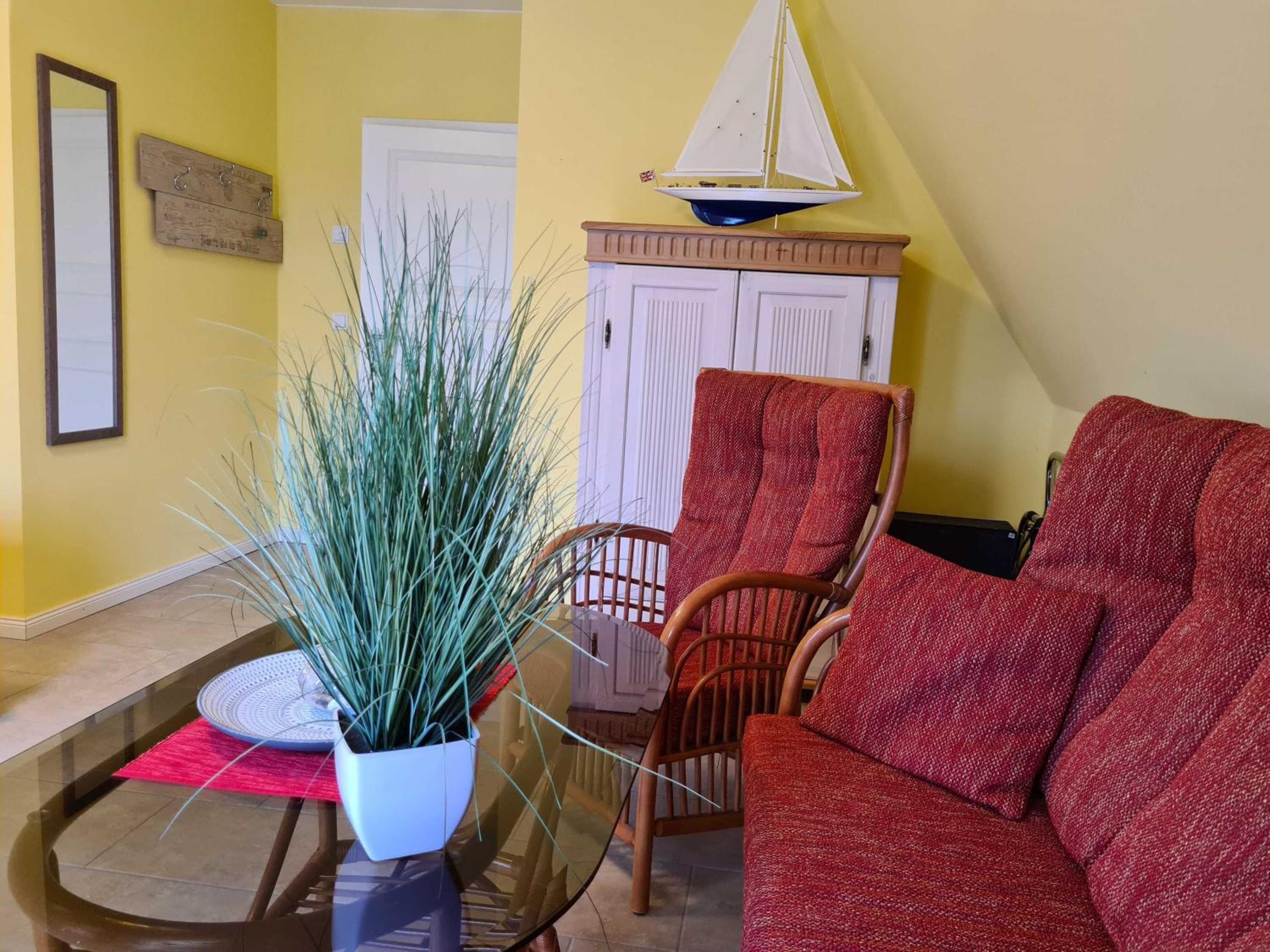 Three-Bedroom House photo 3
