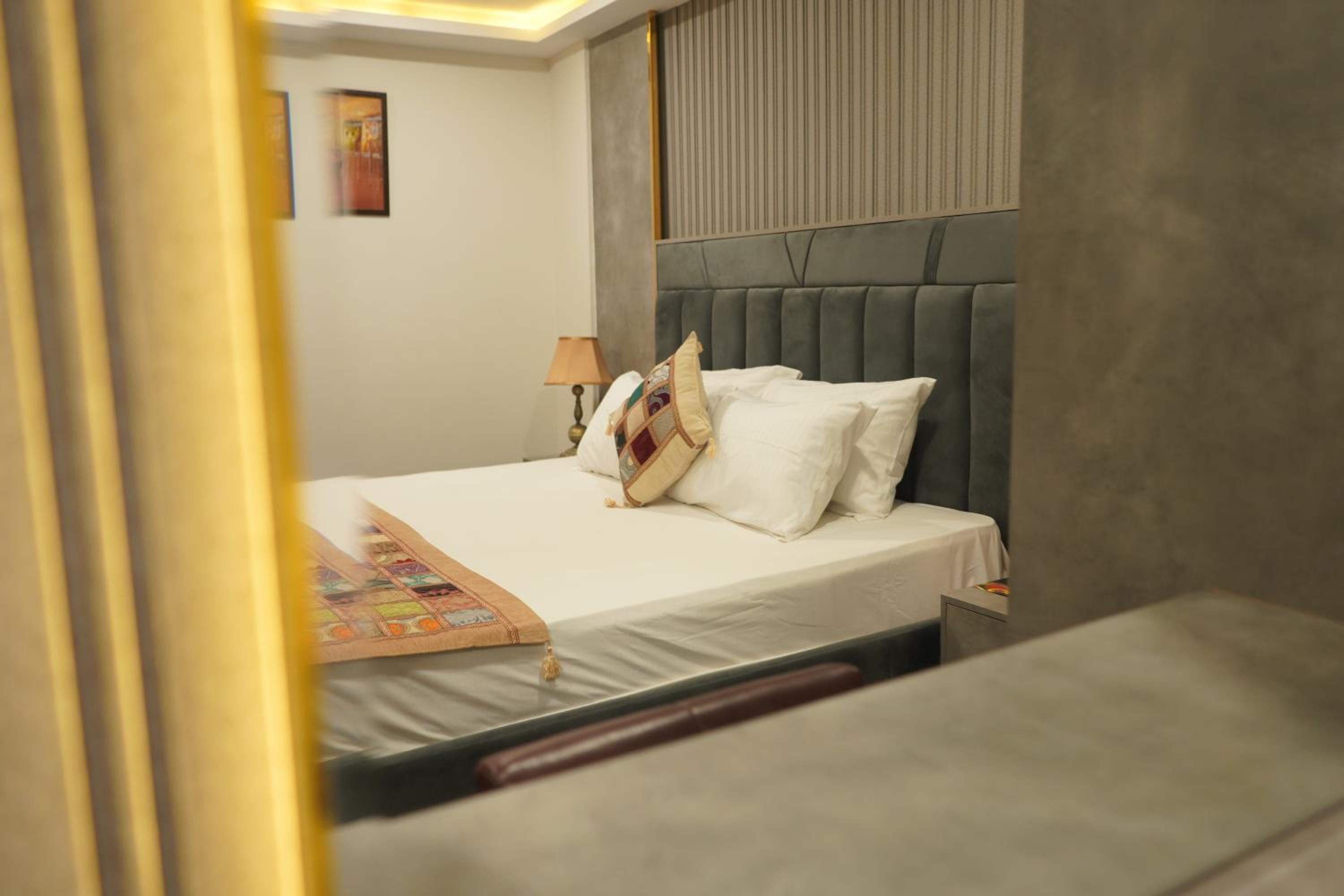 Deluxe Double Room - Photo 5
