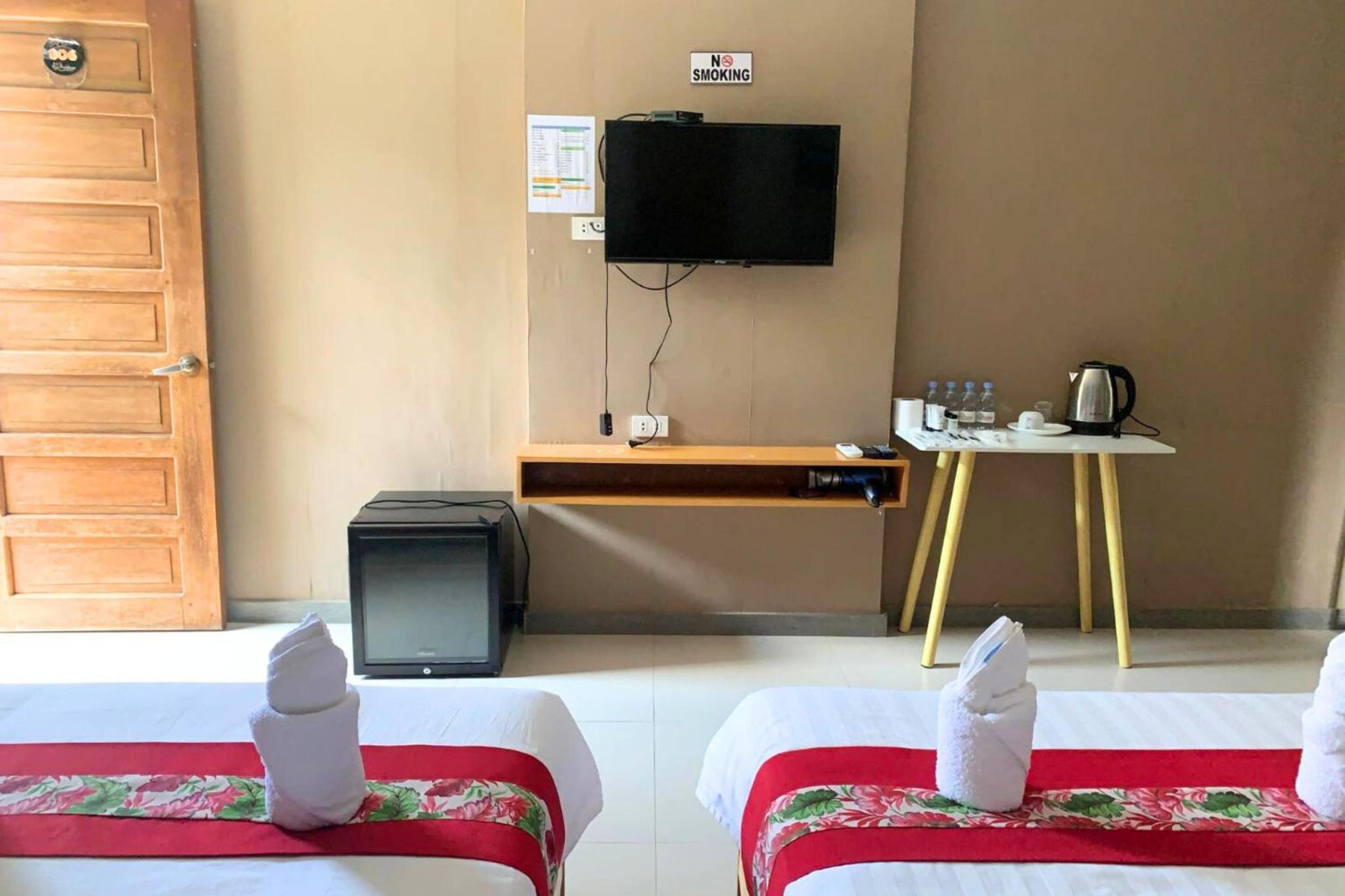 Standard Quadruple Room - Photo 5