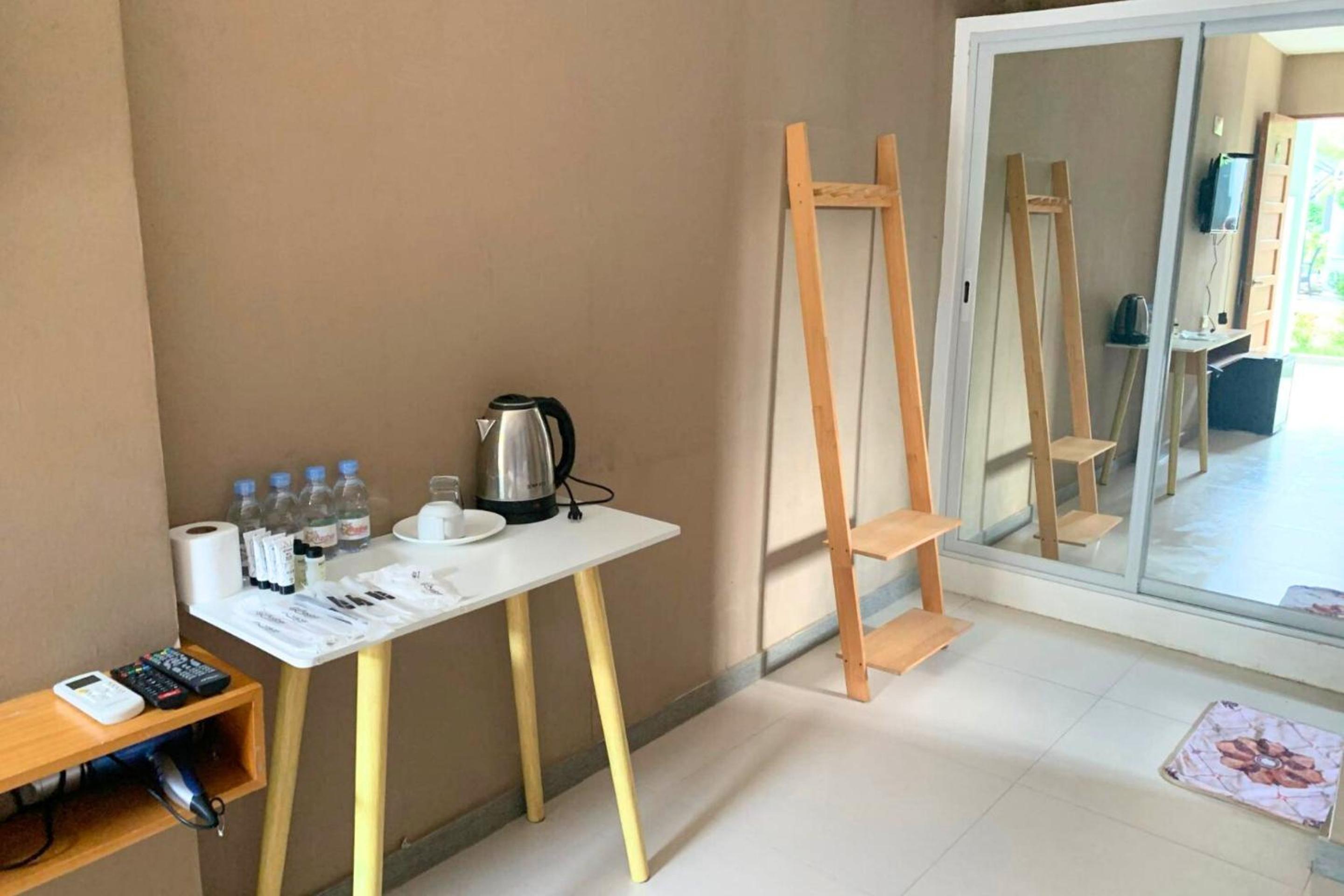 Standard Quadruple Room - Photo 6