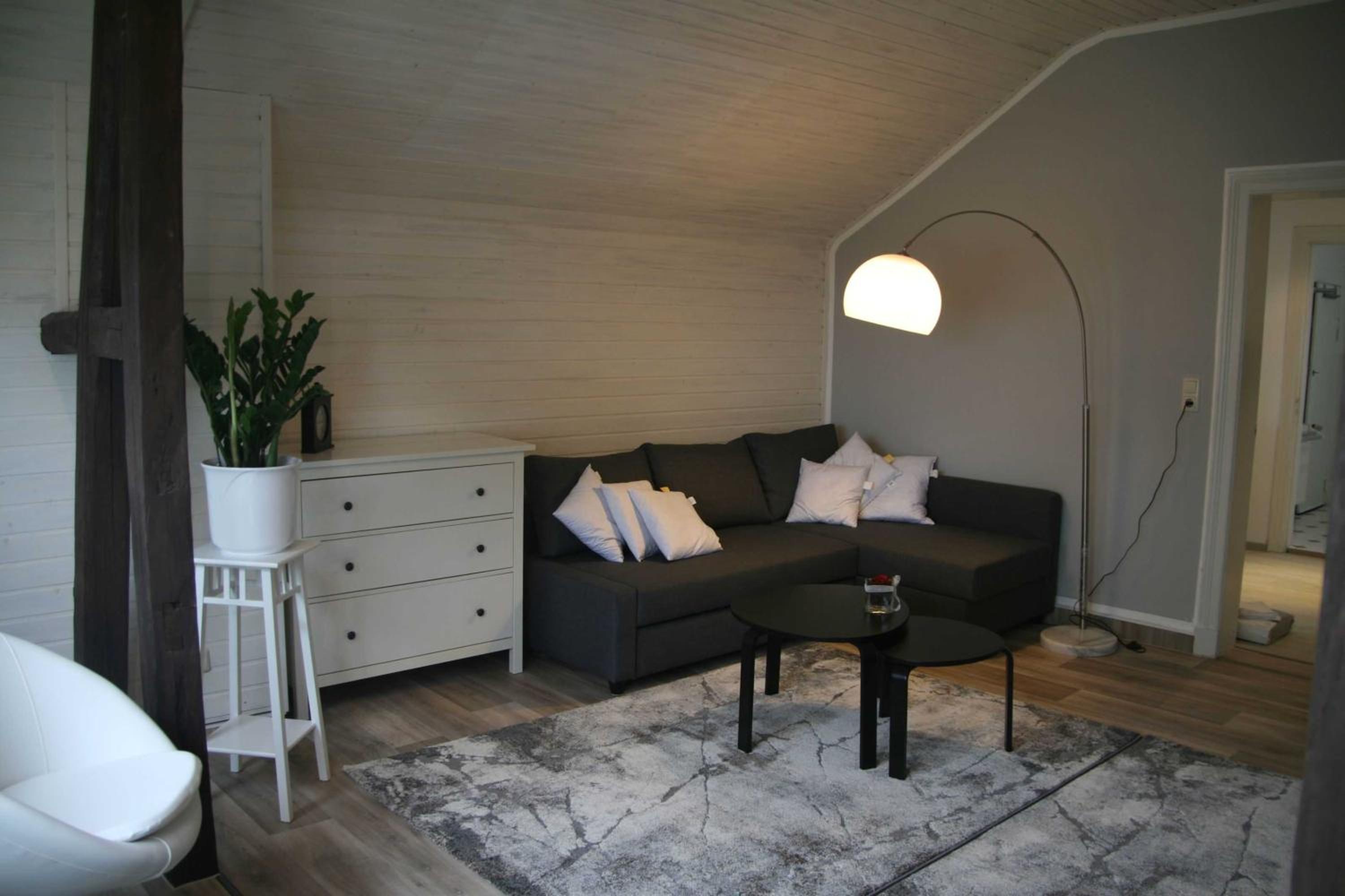 Three-Bedroom Apartment with Terrace photo 3