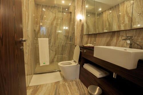 Standard King Studio - Photo 3