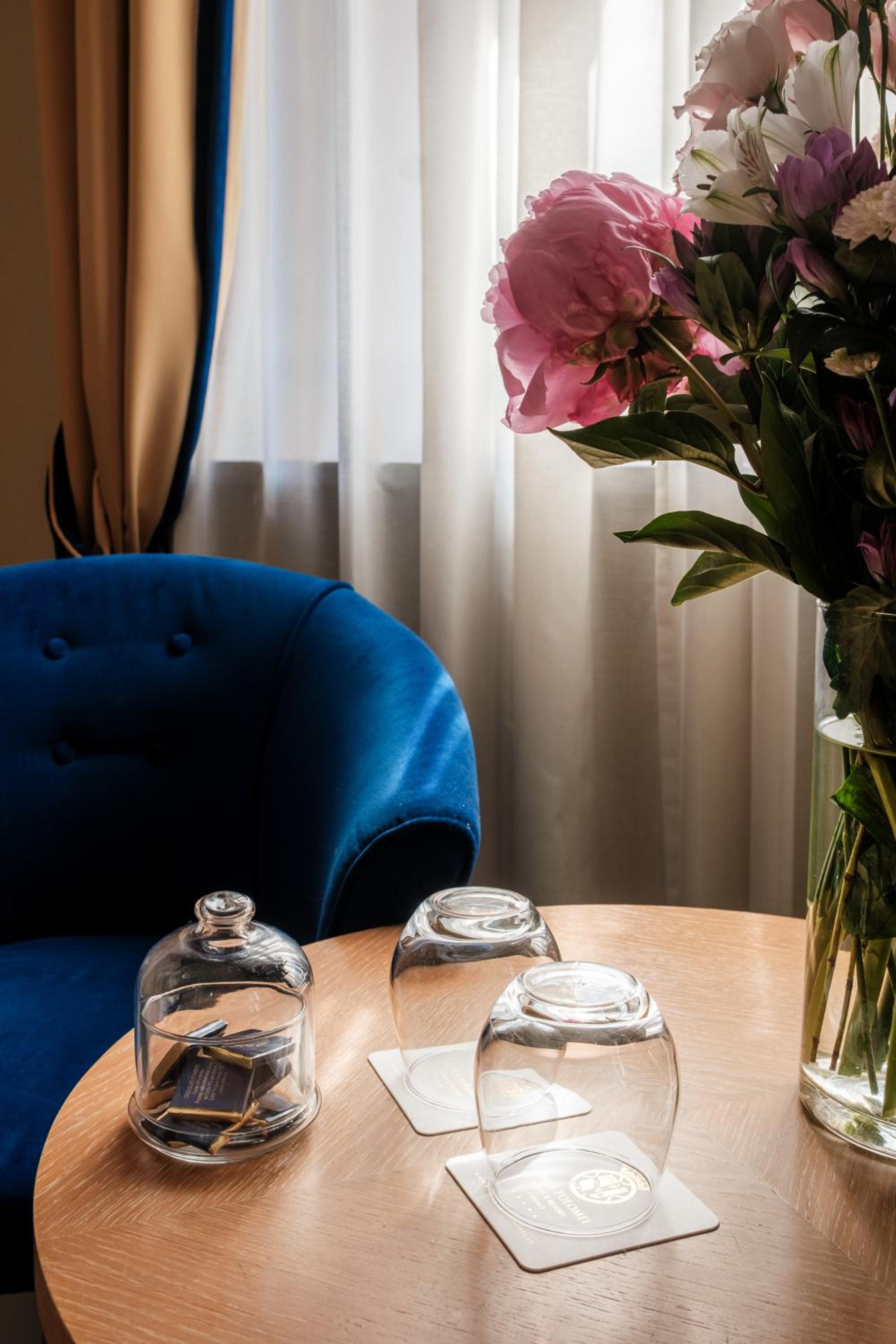 Classic Double Room - Photo 9