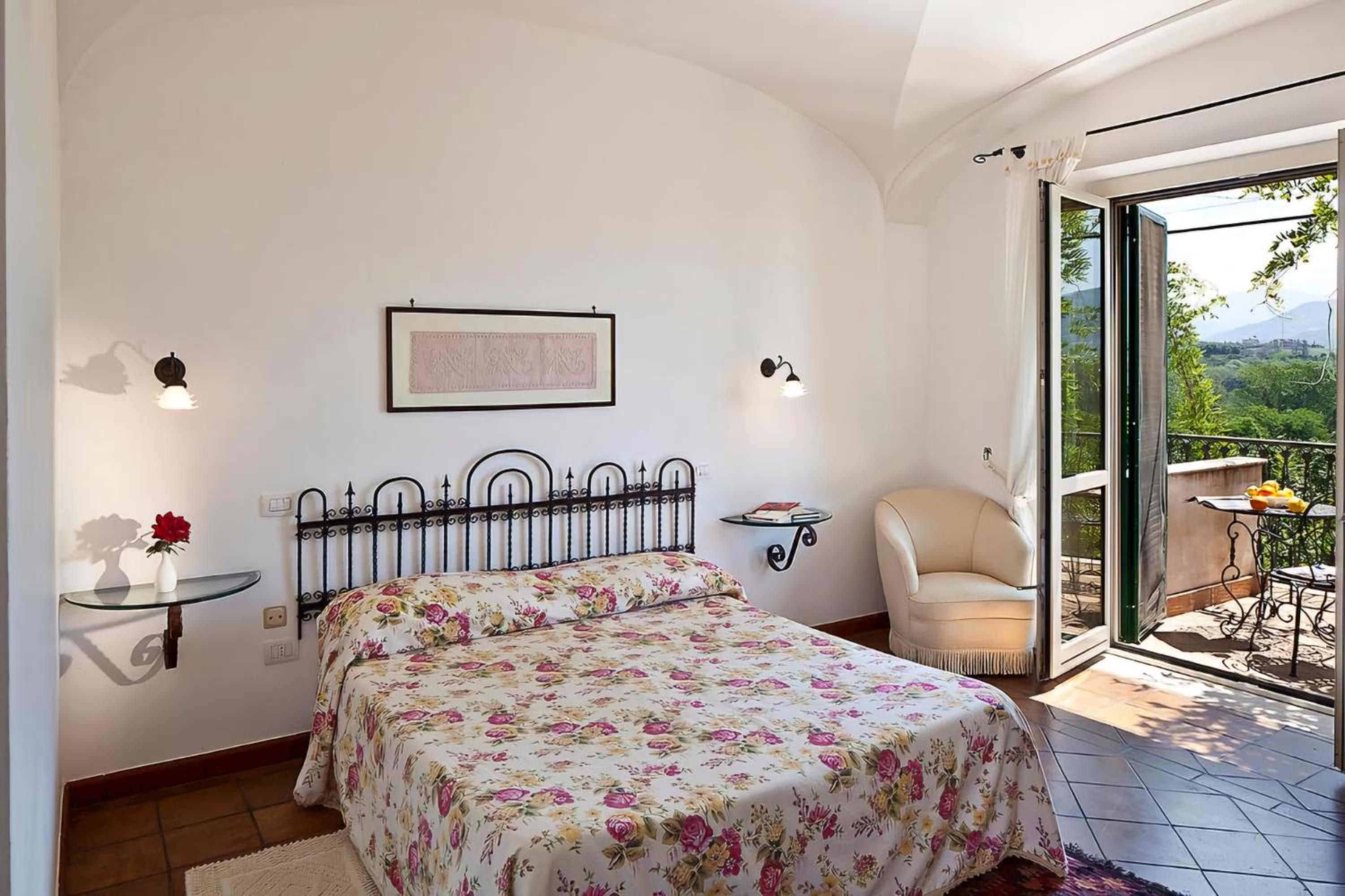 Superior Double Room - Photo 1