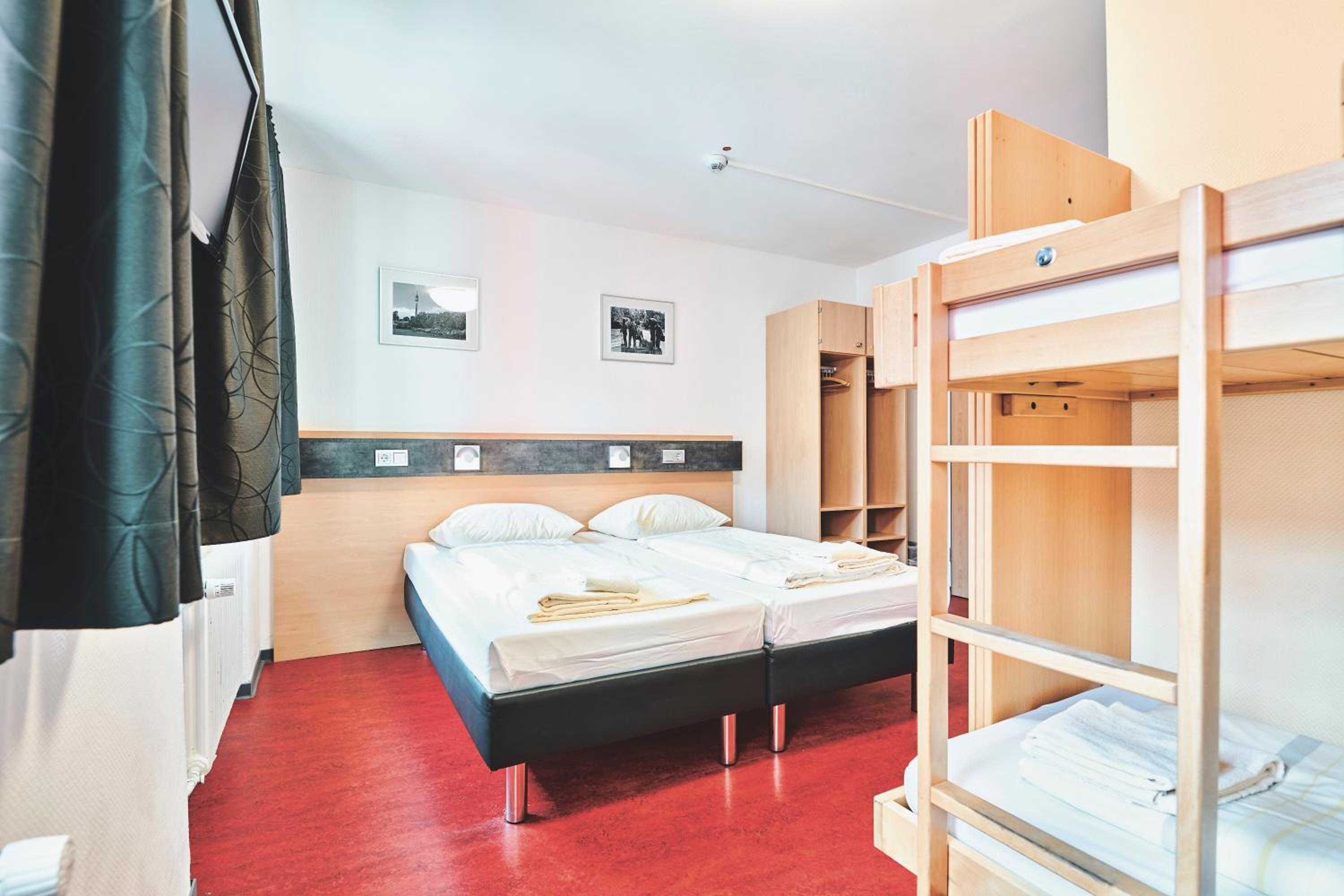 Double Room - Photo 3
