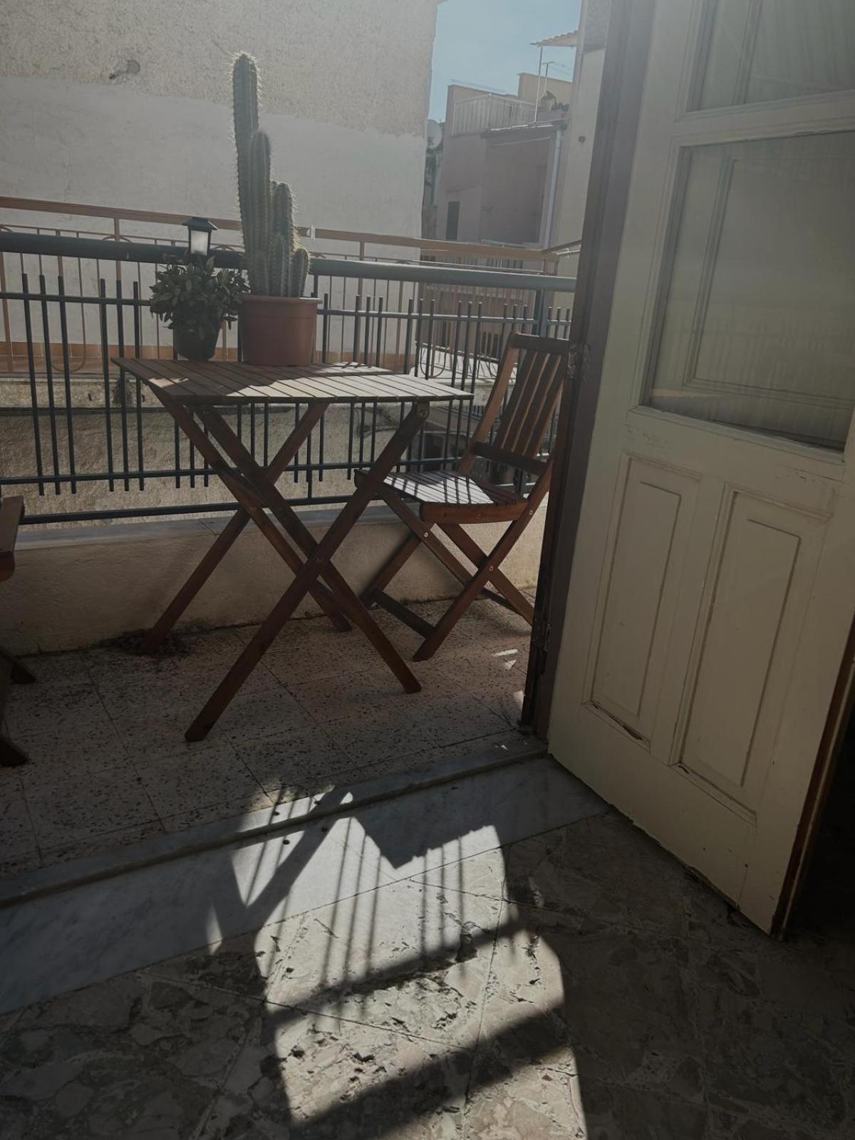 Apartment With Balcony photo 3