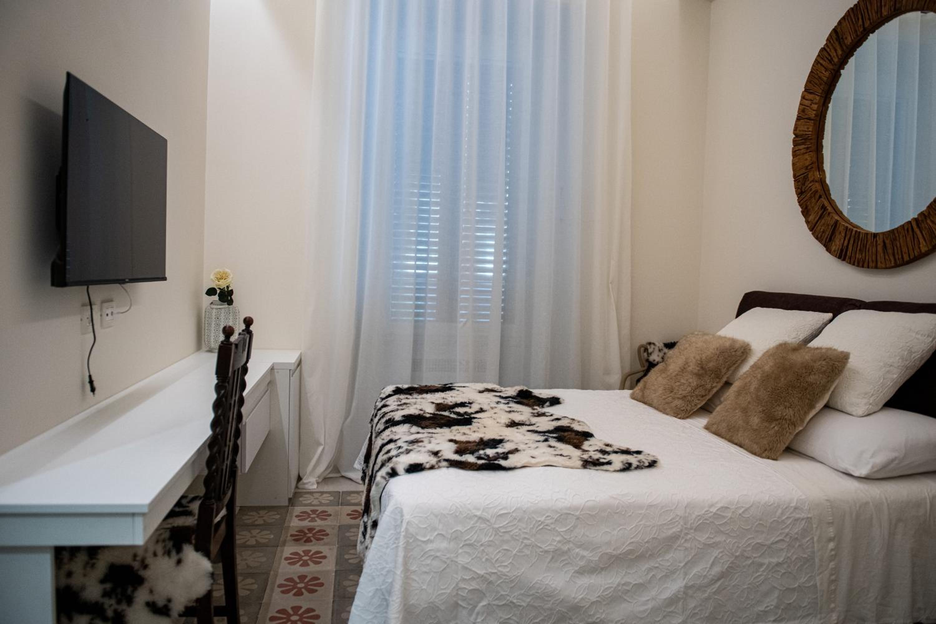 Deluxe Double Room with Shower photo 1