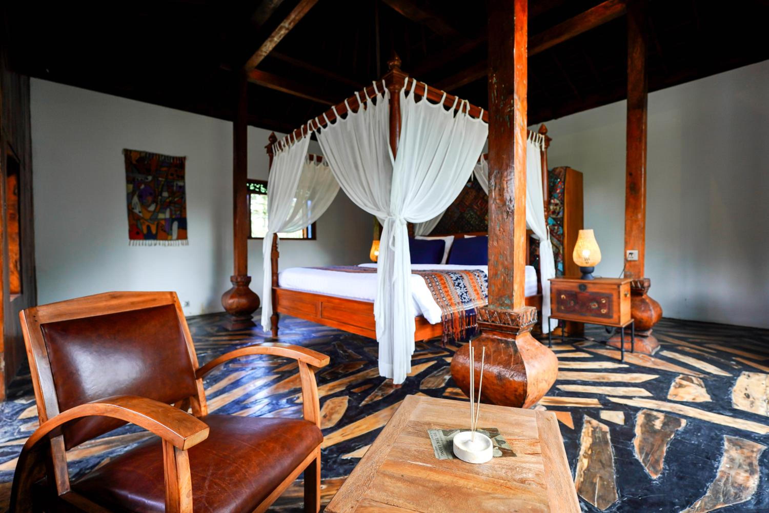 Three-Bedroom Villa photo 1