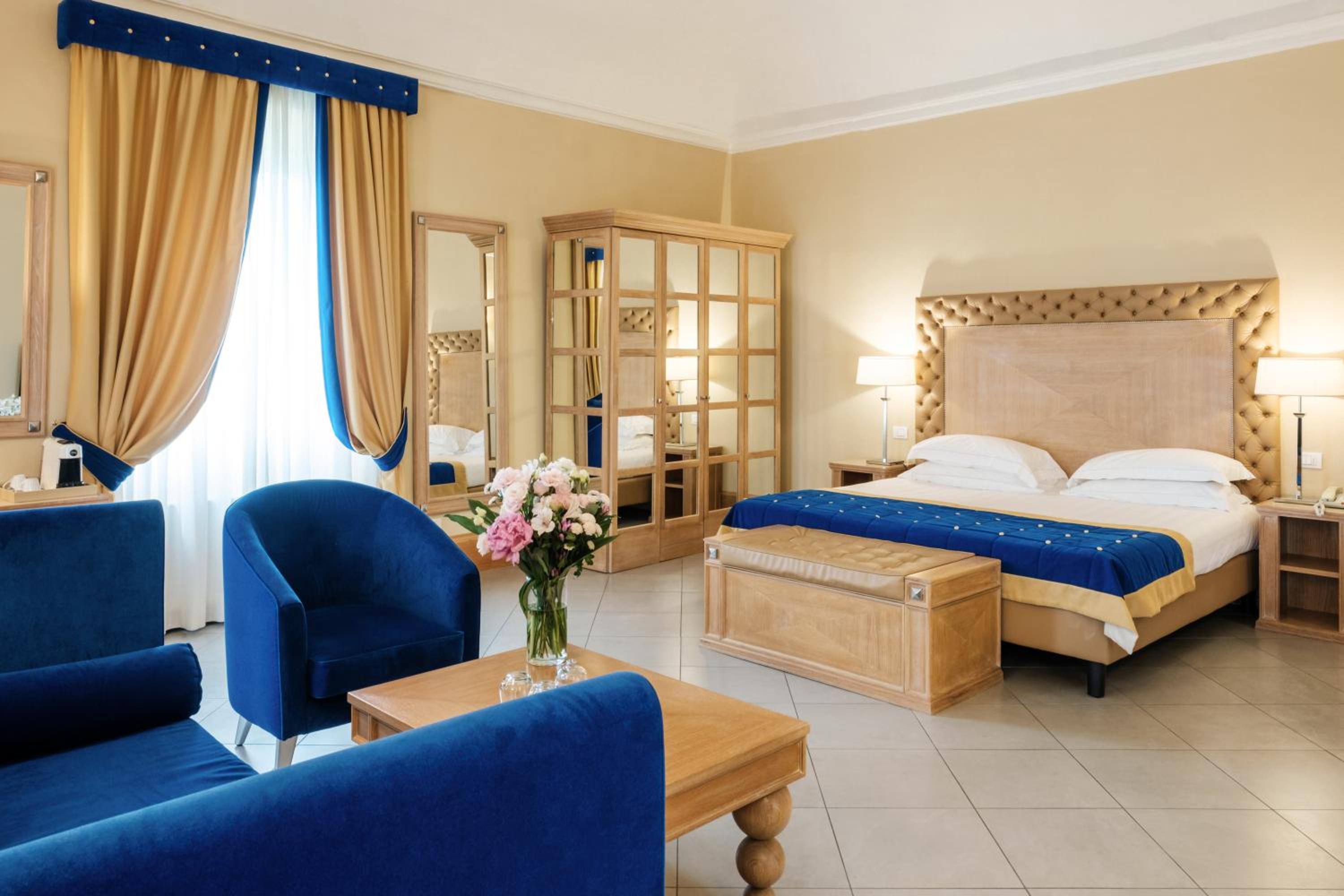 Deluxe Double Room - Photo 1