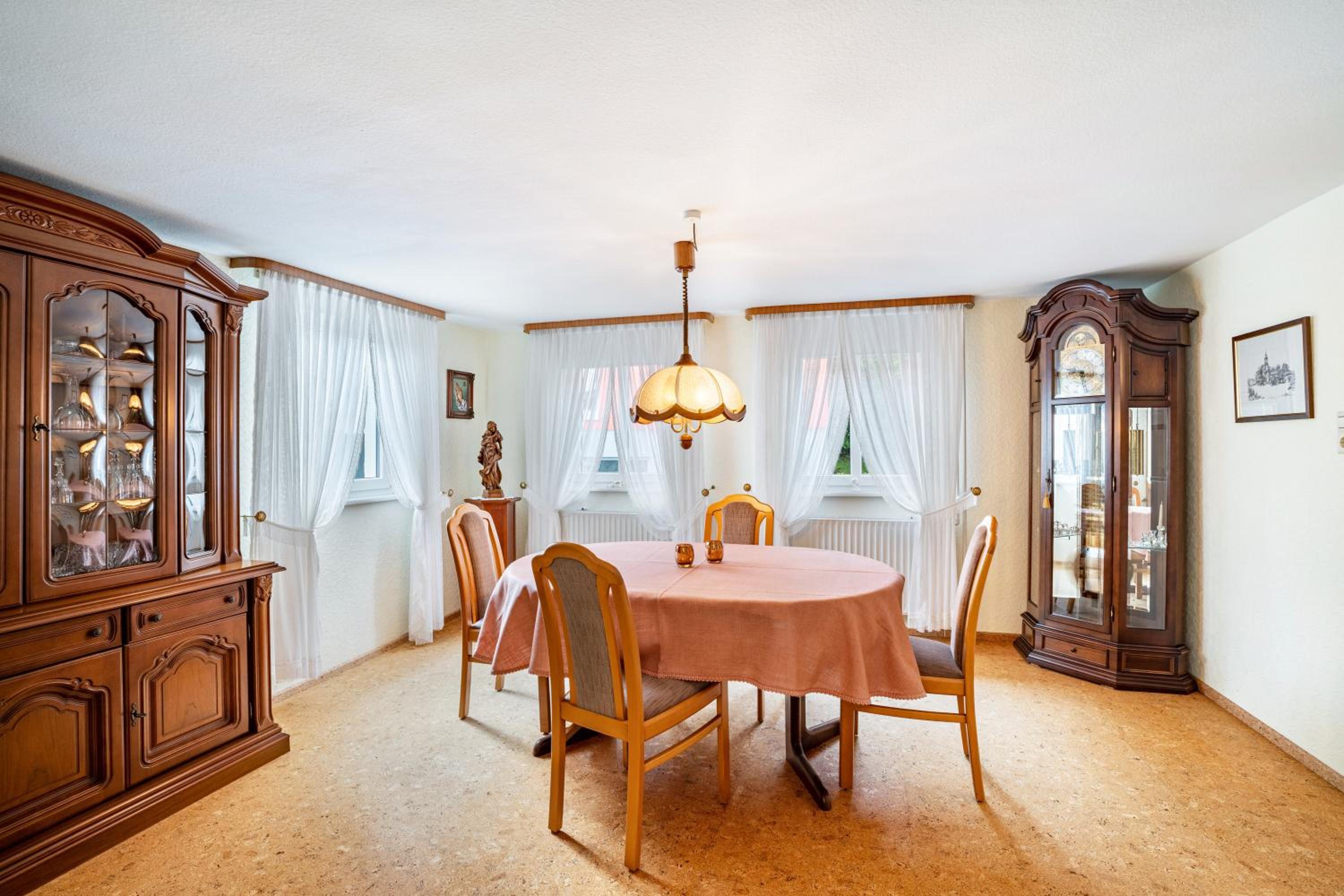 Two-Bedroom Deluxe Apartment with Garden View photo 3