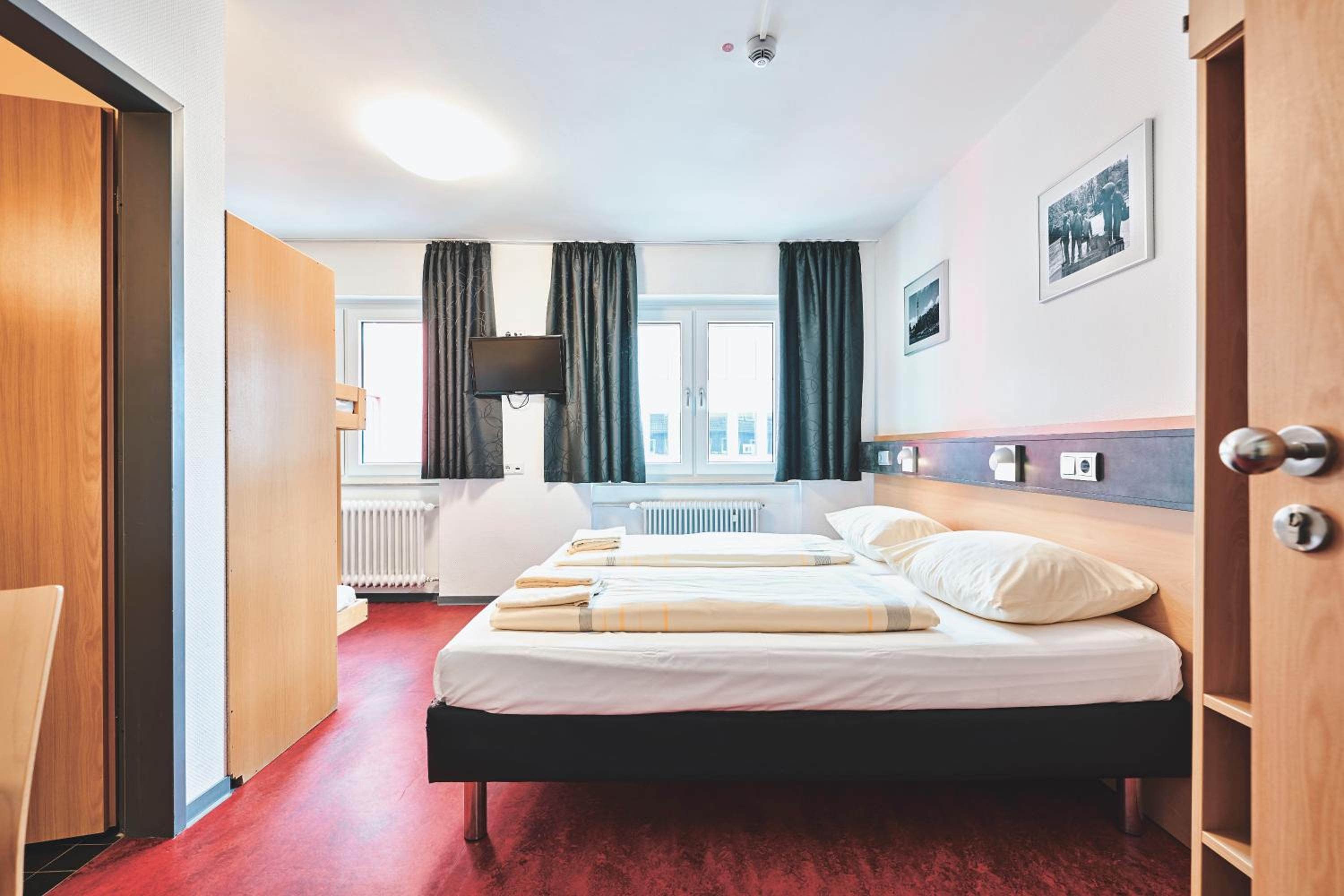 Double Room - Photo 1