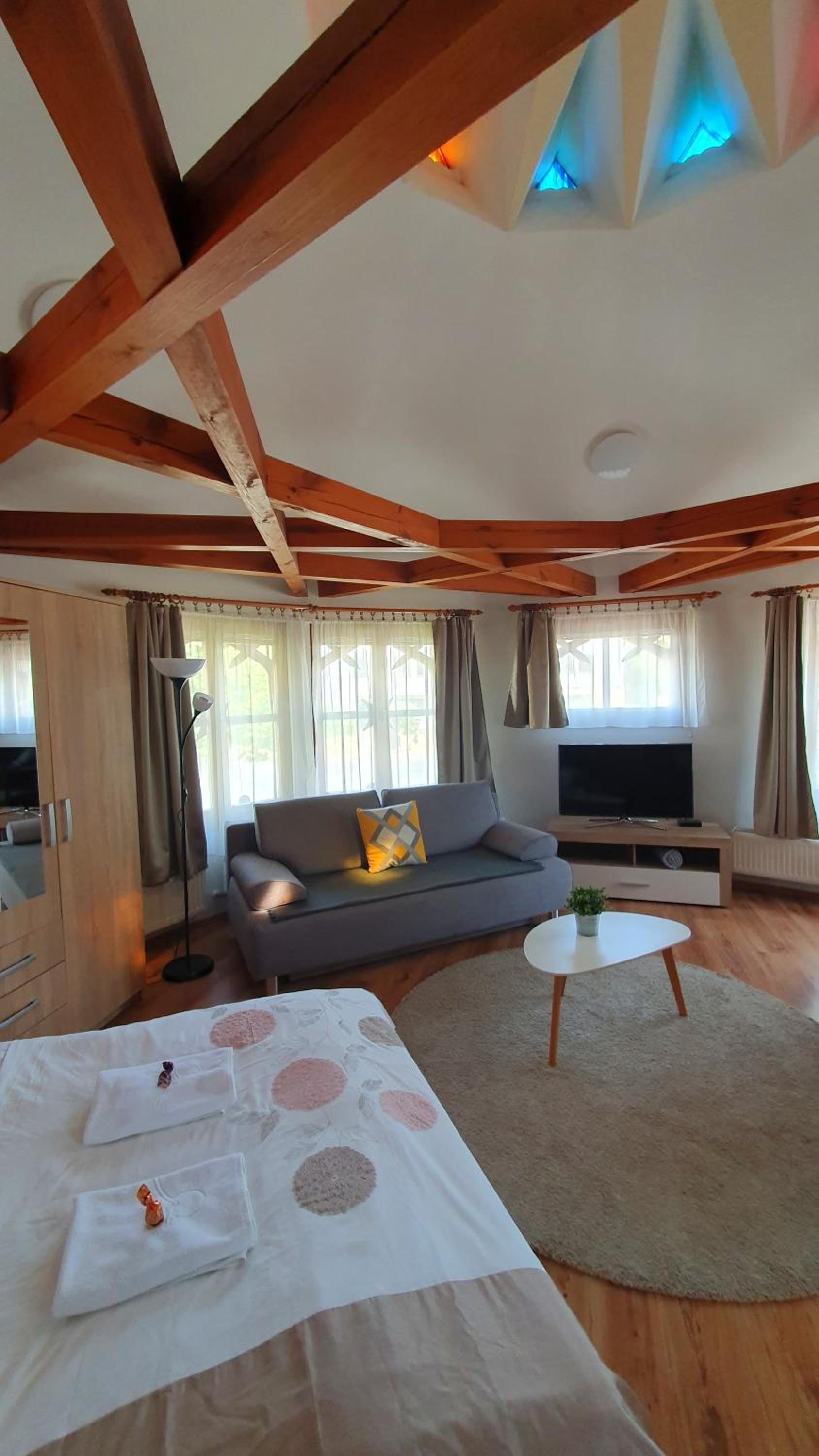 Apartment - Photo 8