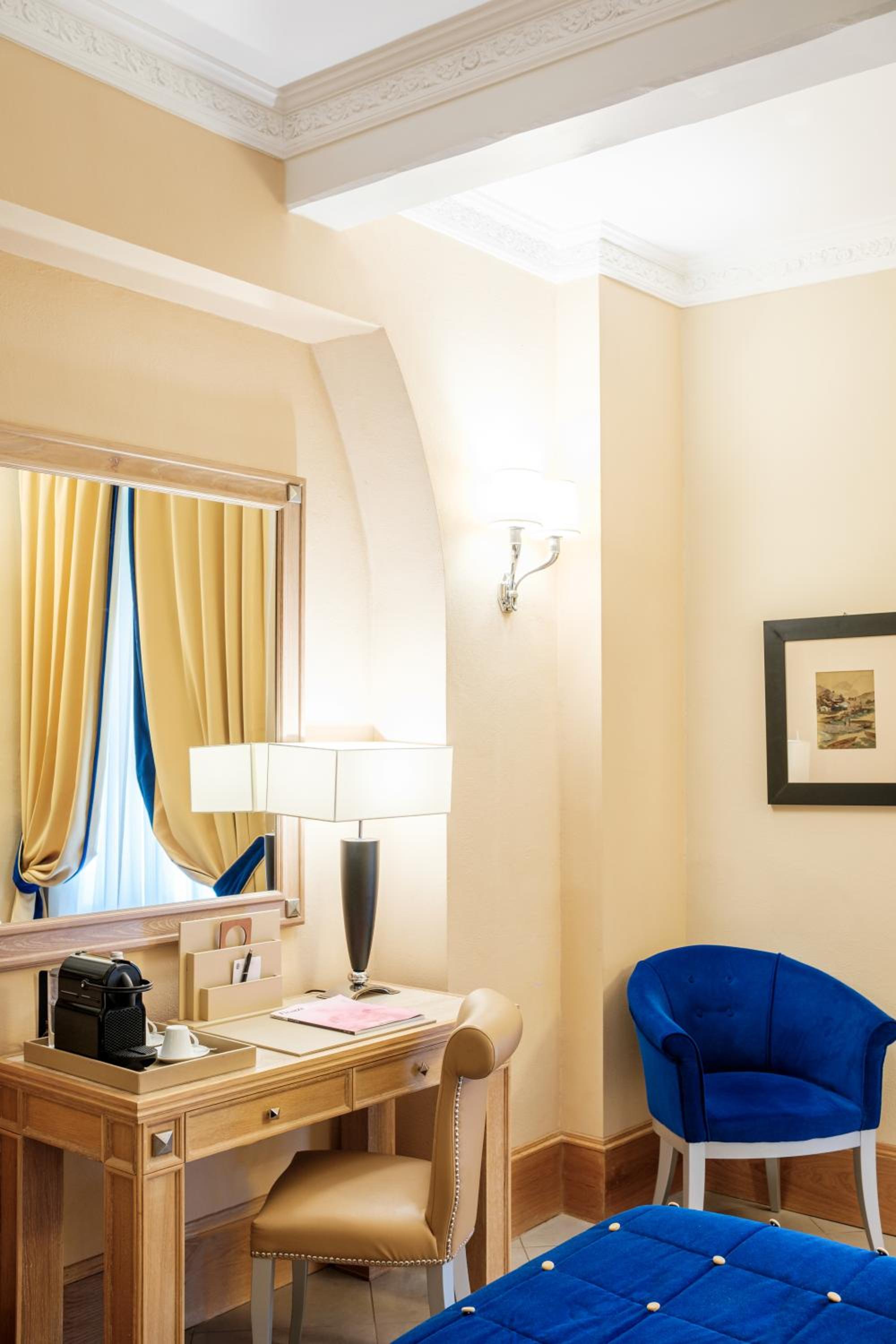 Superior Double Room - Photo 11