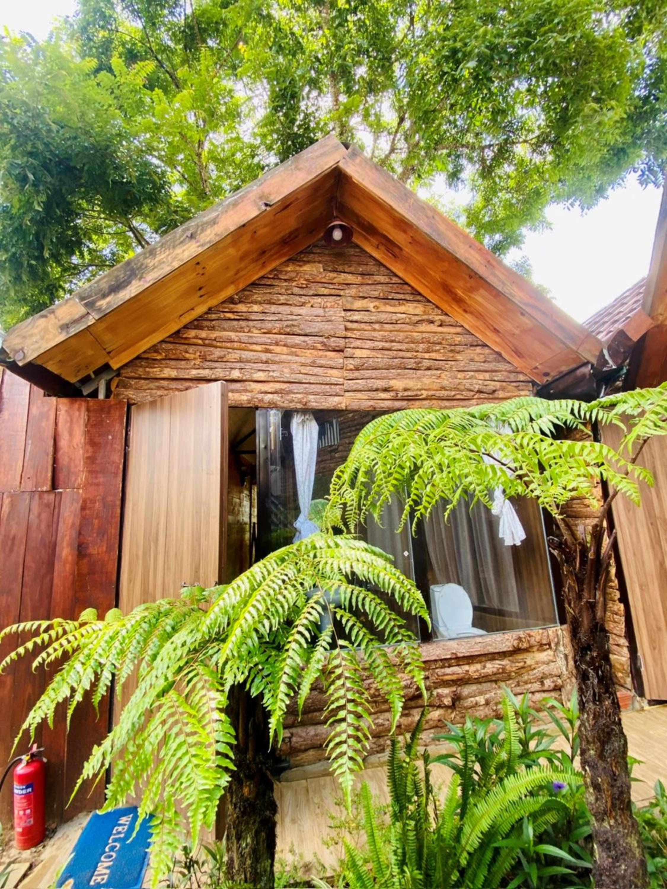 Superior Bungalow photo 2