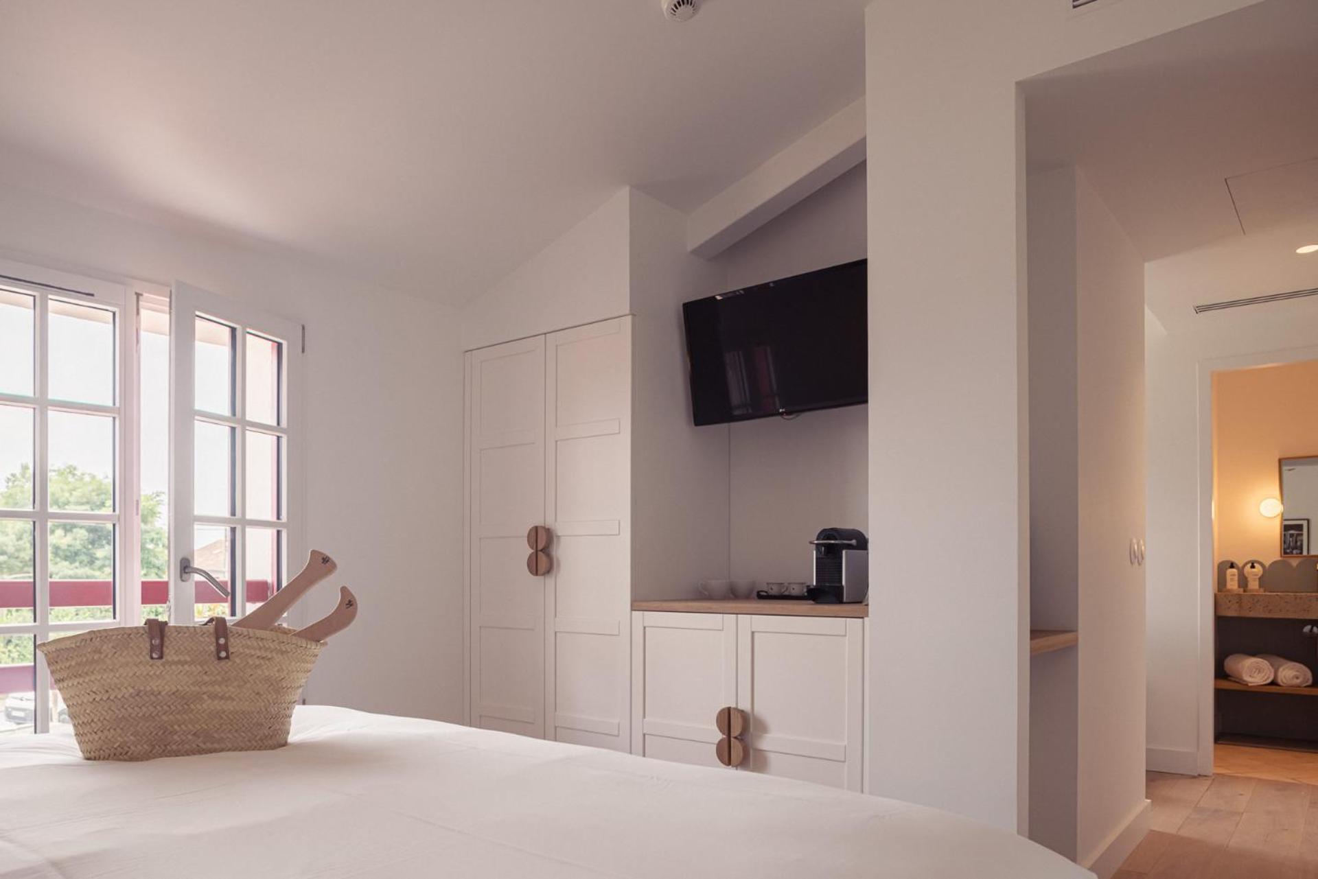 Deluxe Triple Room - Photo 14