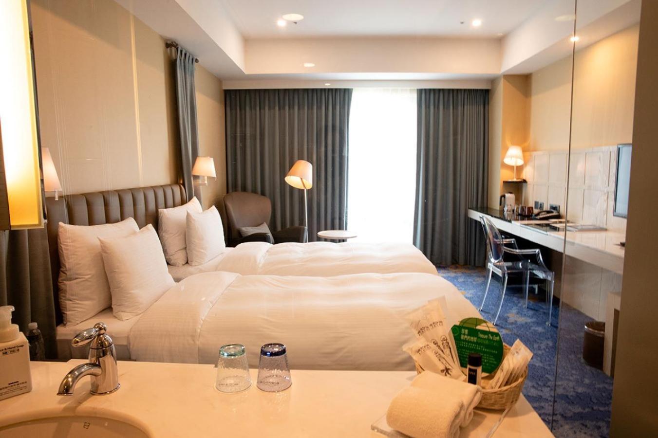 Deluxe Twin Room photo 2
