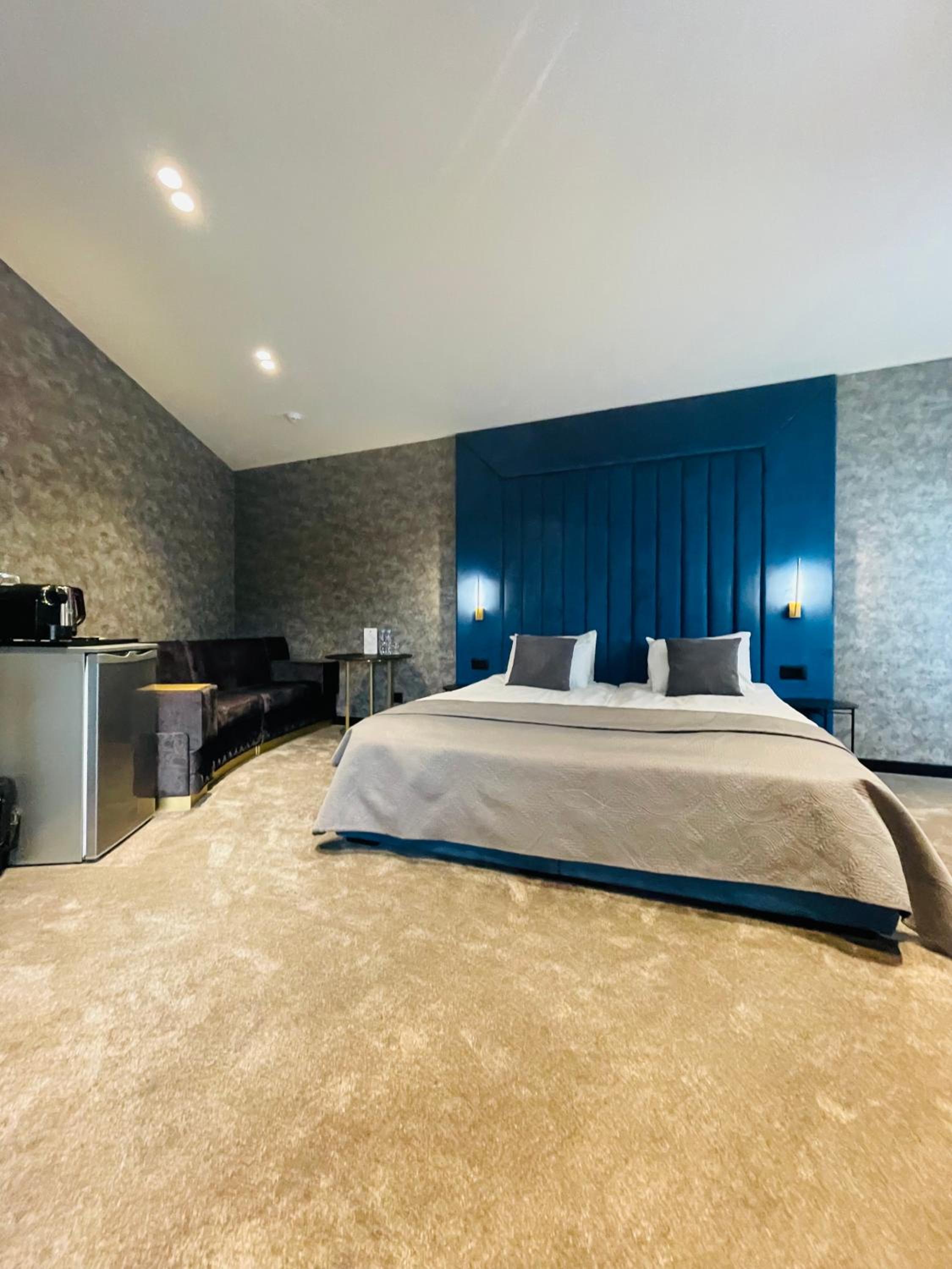 Large Double Room