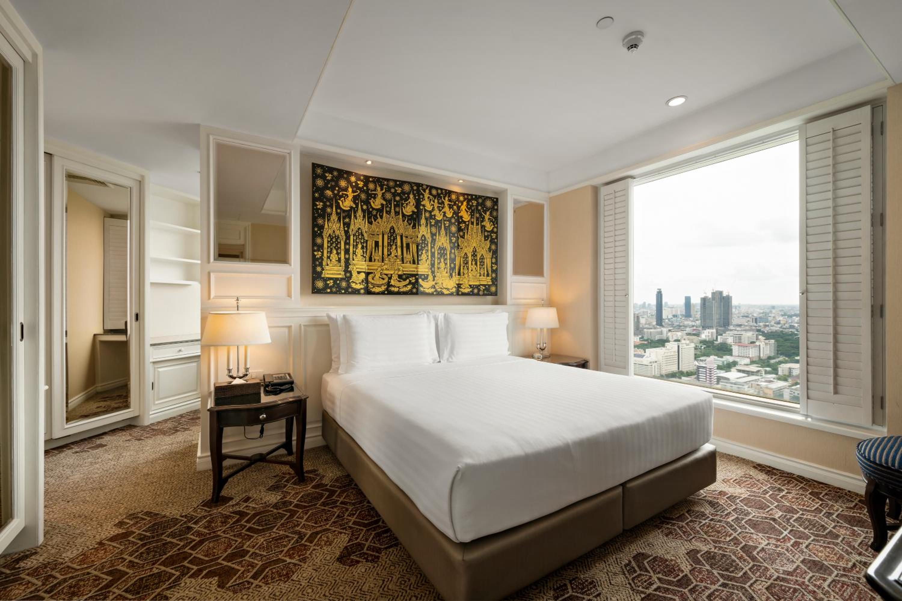 Executive Suite thumbnail 5