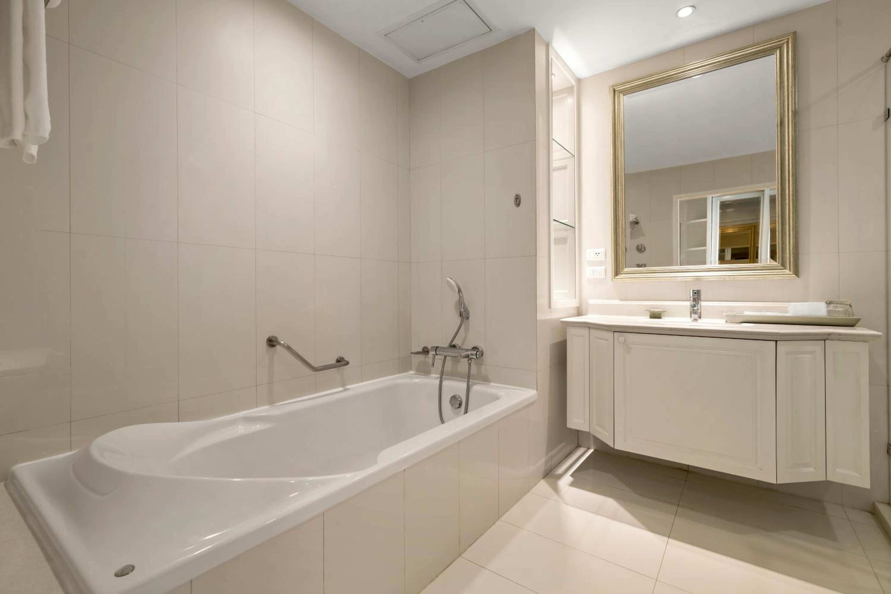 Two-Bedroom Executive Suite