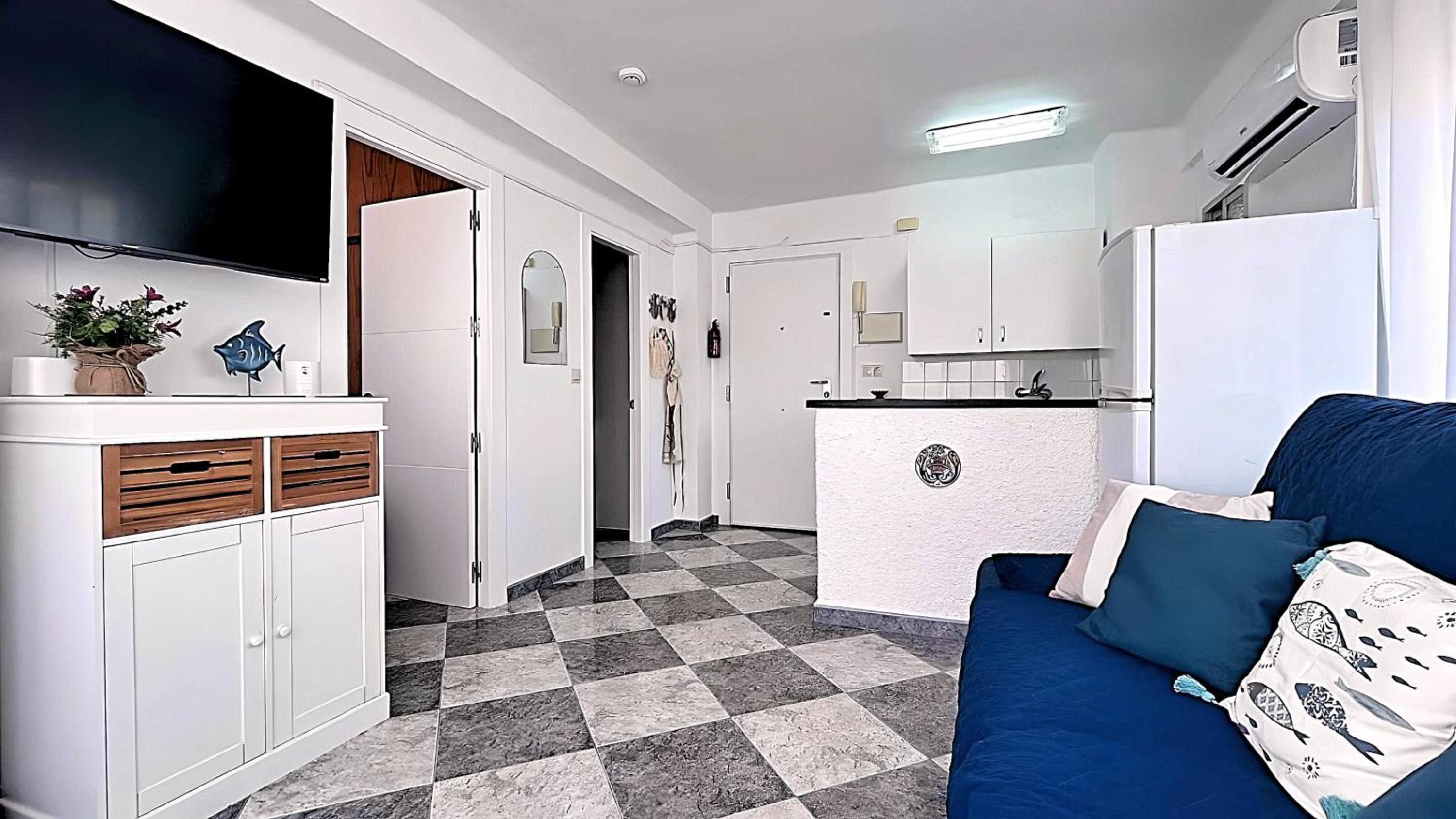 Apartamento de una habitación con vista al mar